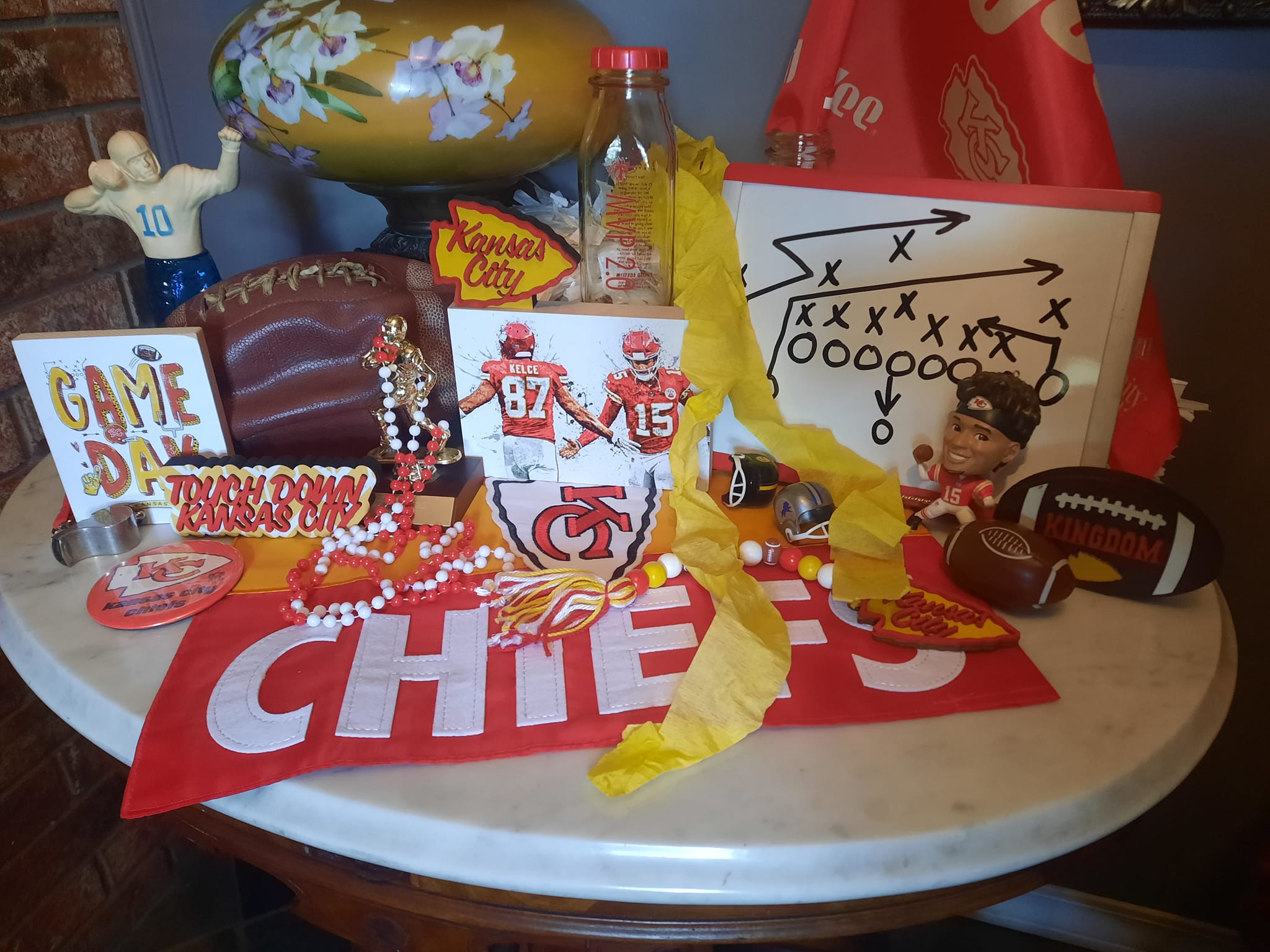 avon football helmet bottle Lake (OH) High School Mini Riddell Speed Mini Helmet and Mask with High Quality Decals Here's my non-tray CHIEFS back