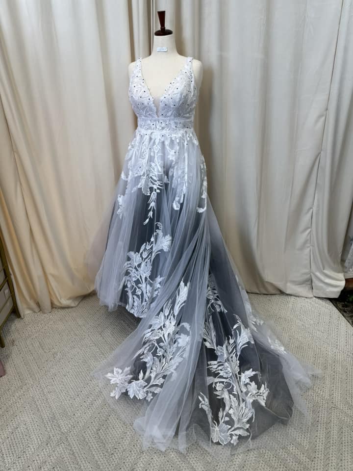 grey ombre wedding dress Who can hand dye a with a purple to black effect in the Seattle area? long bridesmaid dress