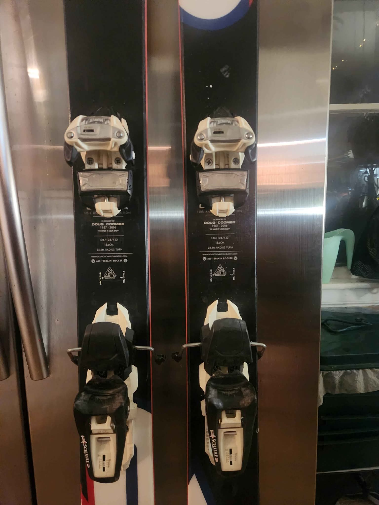 Uo fir sale a pair of 184cm K2 Coomba Downhill Skis with Marker 