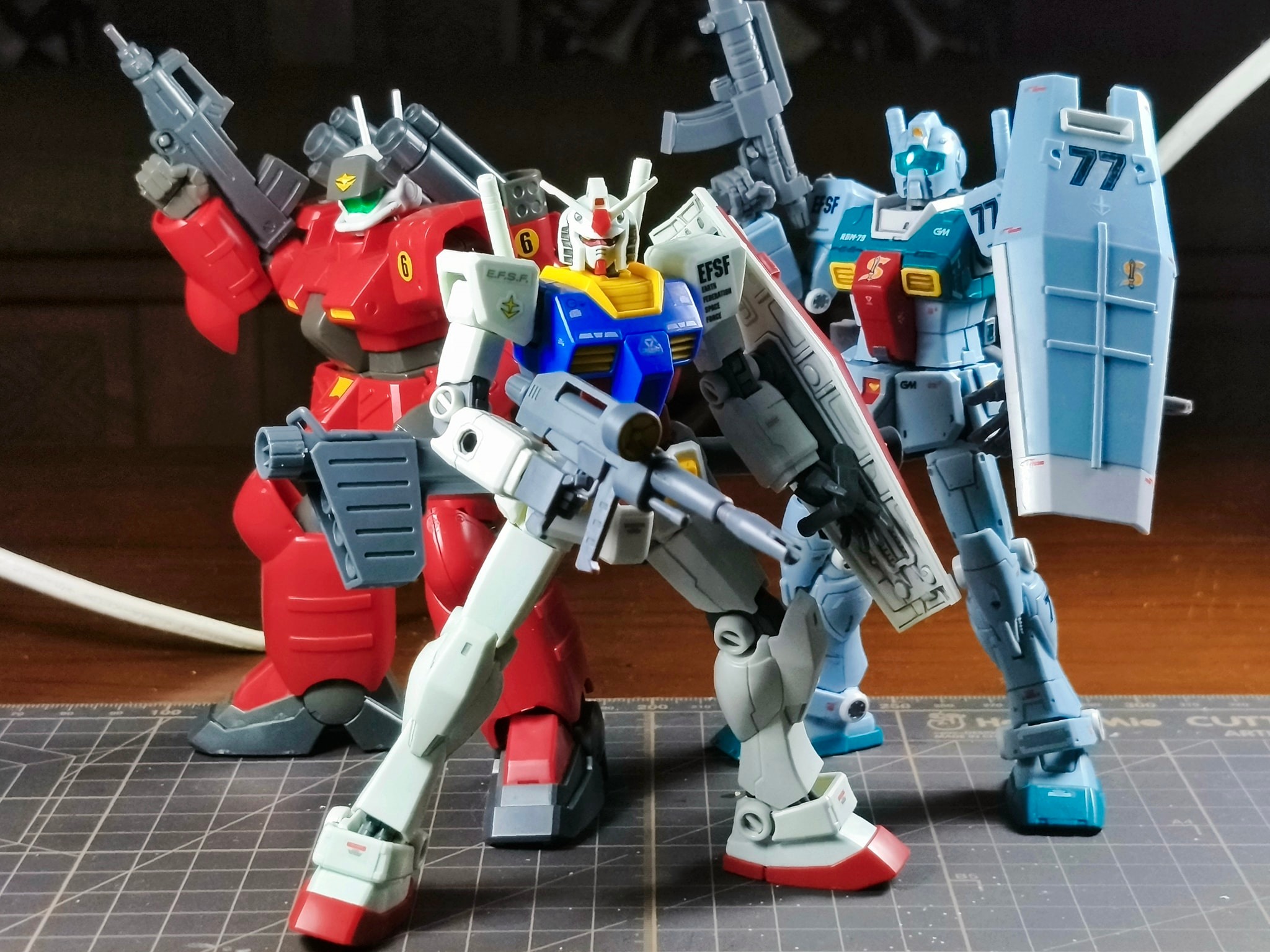 Planche à Roulettes (Skateboard) HUF X GUNDAM MOBILE SUIT GUNDAM RX-78-2 Amuro - Neuf
