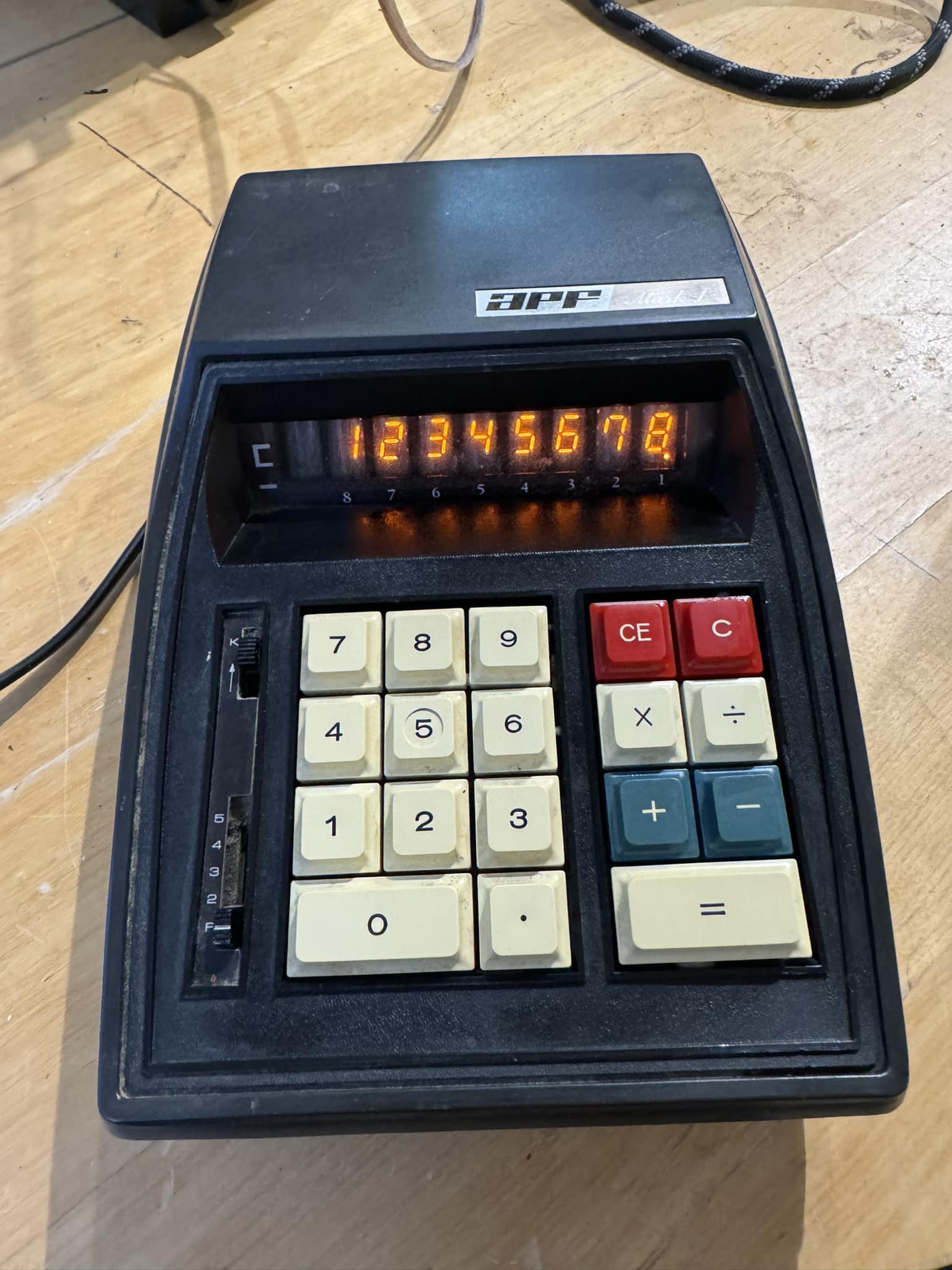 Monroe 326 Panaplex display calculator