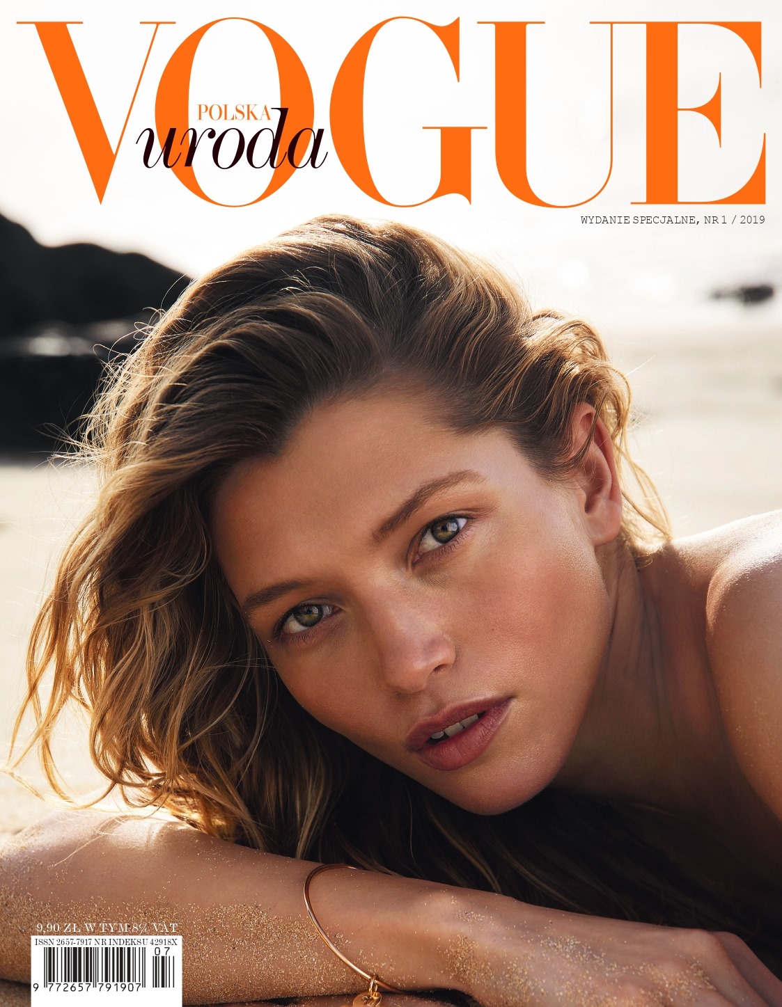 HANA JIRICKOVA - VOGUE POLSKA BY MARCIN TYSZKA