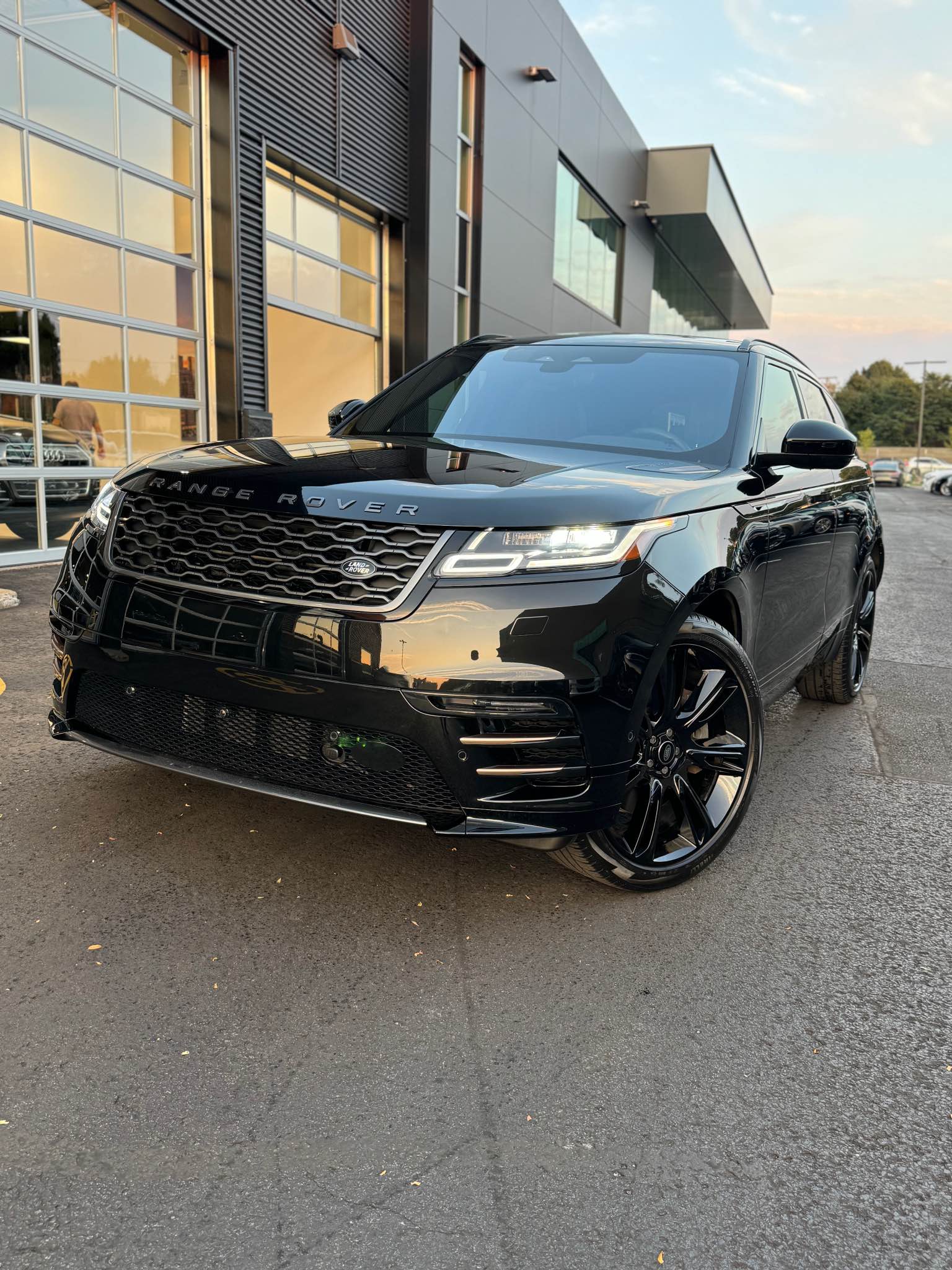 2021 Land Rover Range Rover Velar - Cars & Trucks - Montreal, Quebec ...