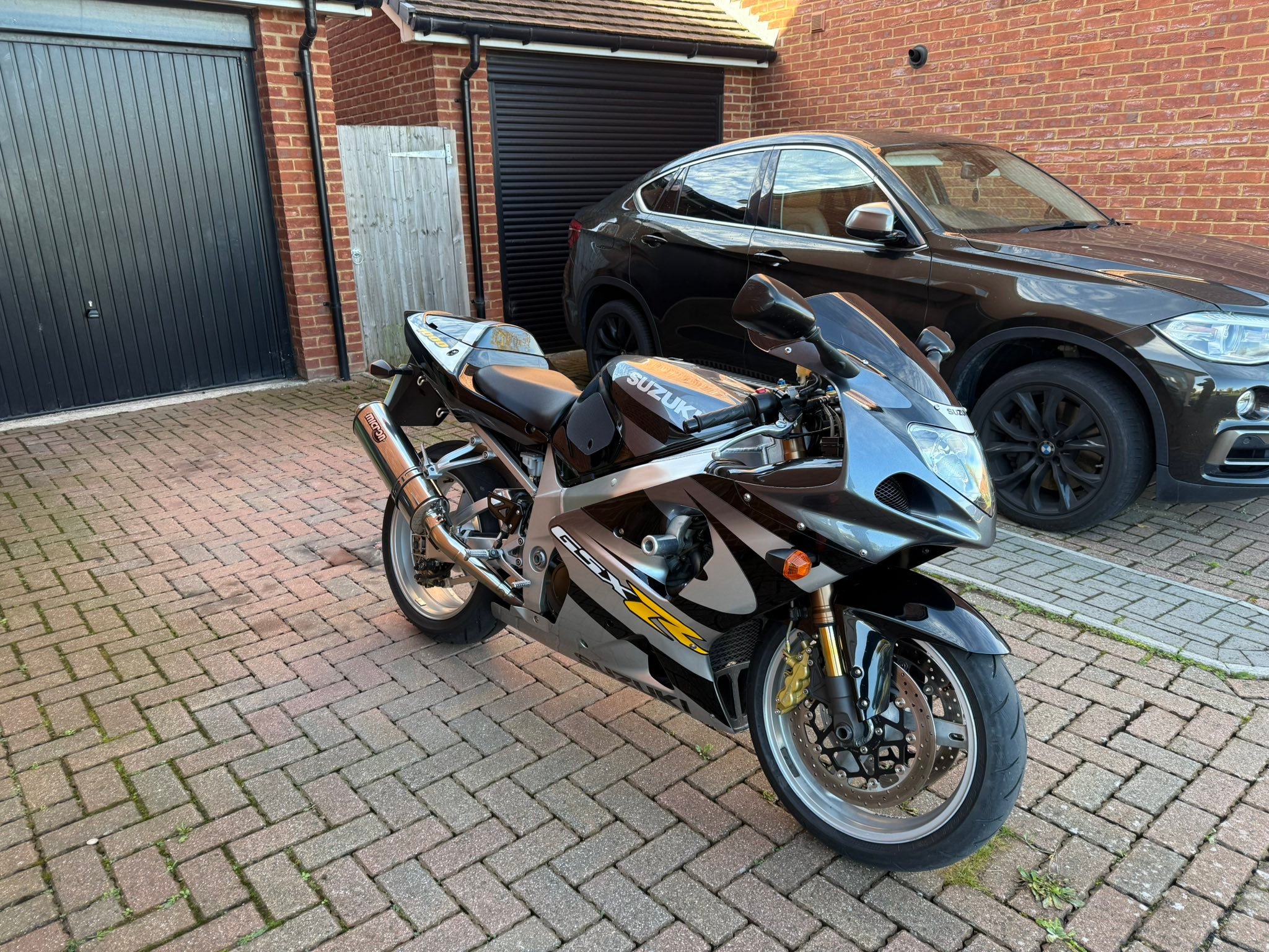 1000cc Very capable and fast supersports bike. Selling due to lack