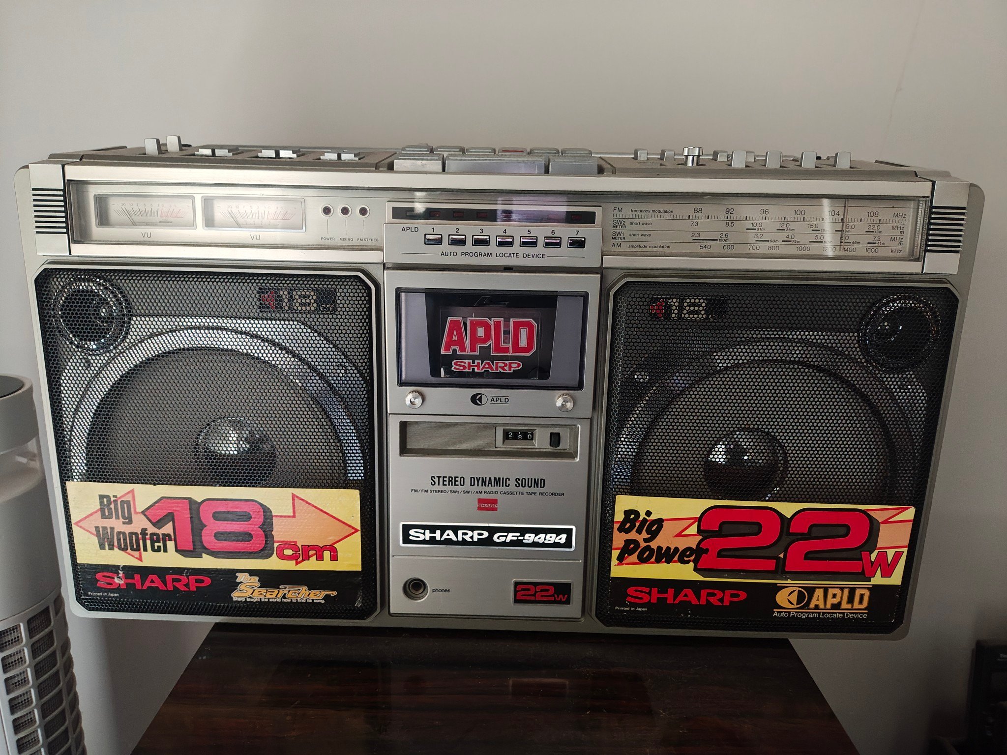 vintage Sharp WQ-T352H stereo. 80s Boombox