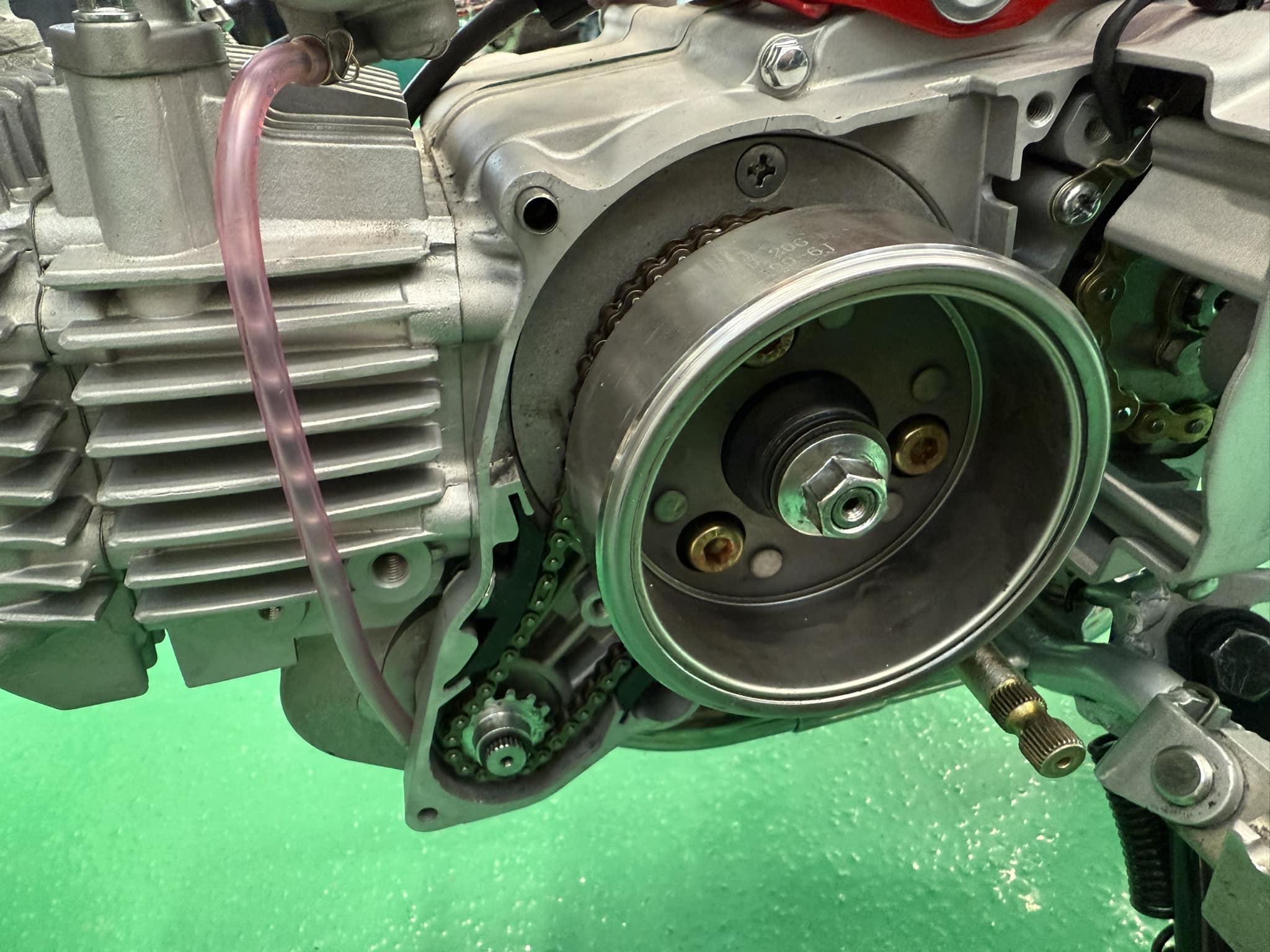 Zs190 engine problems with starter chain and kickstarter gear
