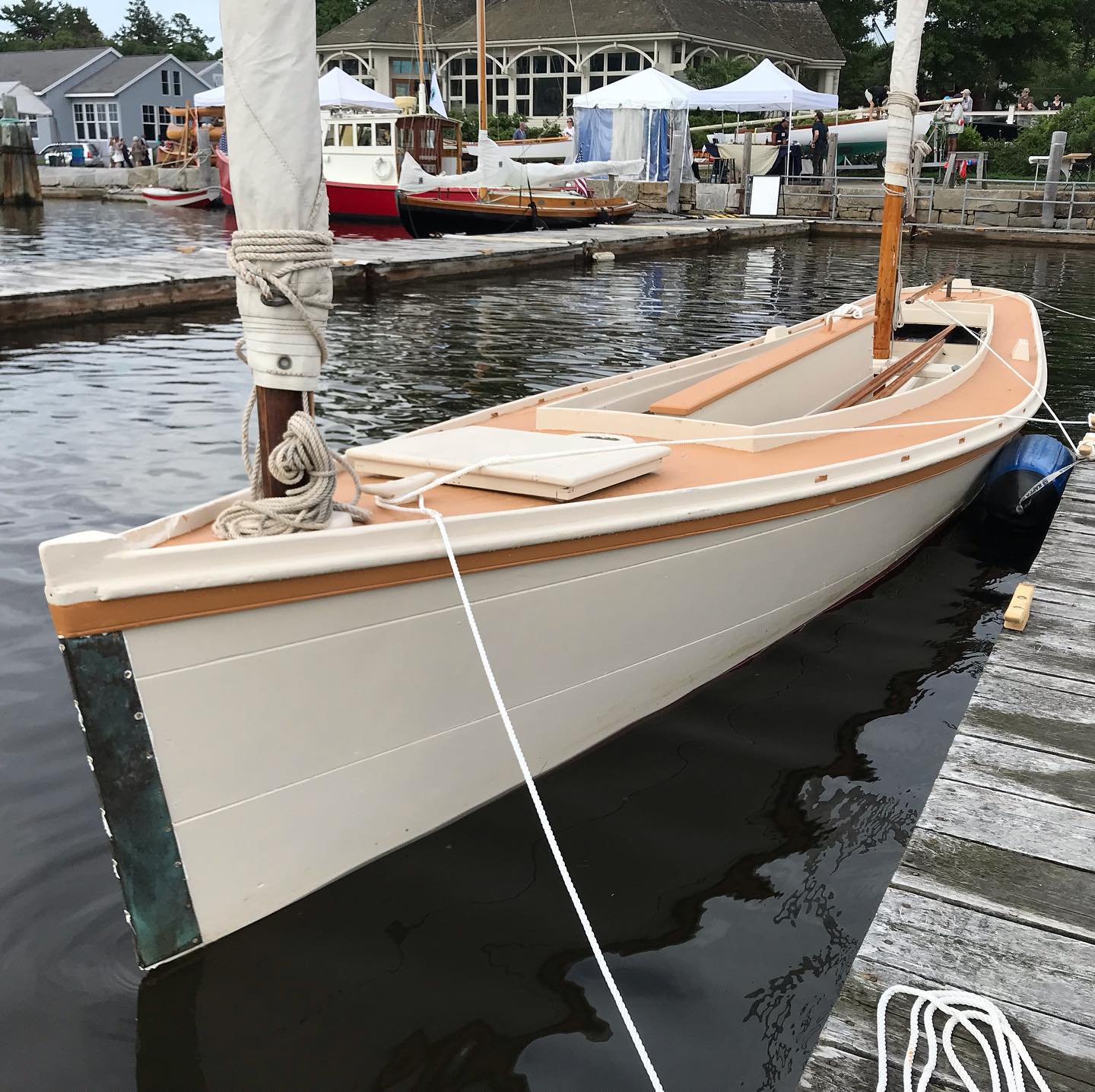 WoodenBoat LESTER ROWE, a New Haven sharpie featured in... Facebook