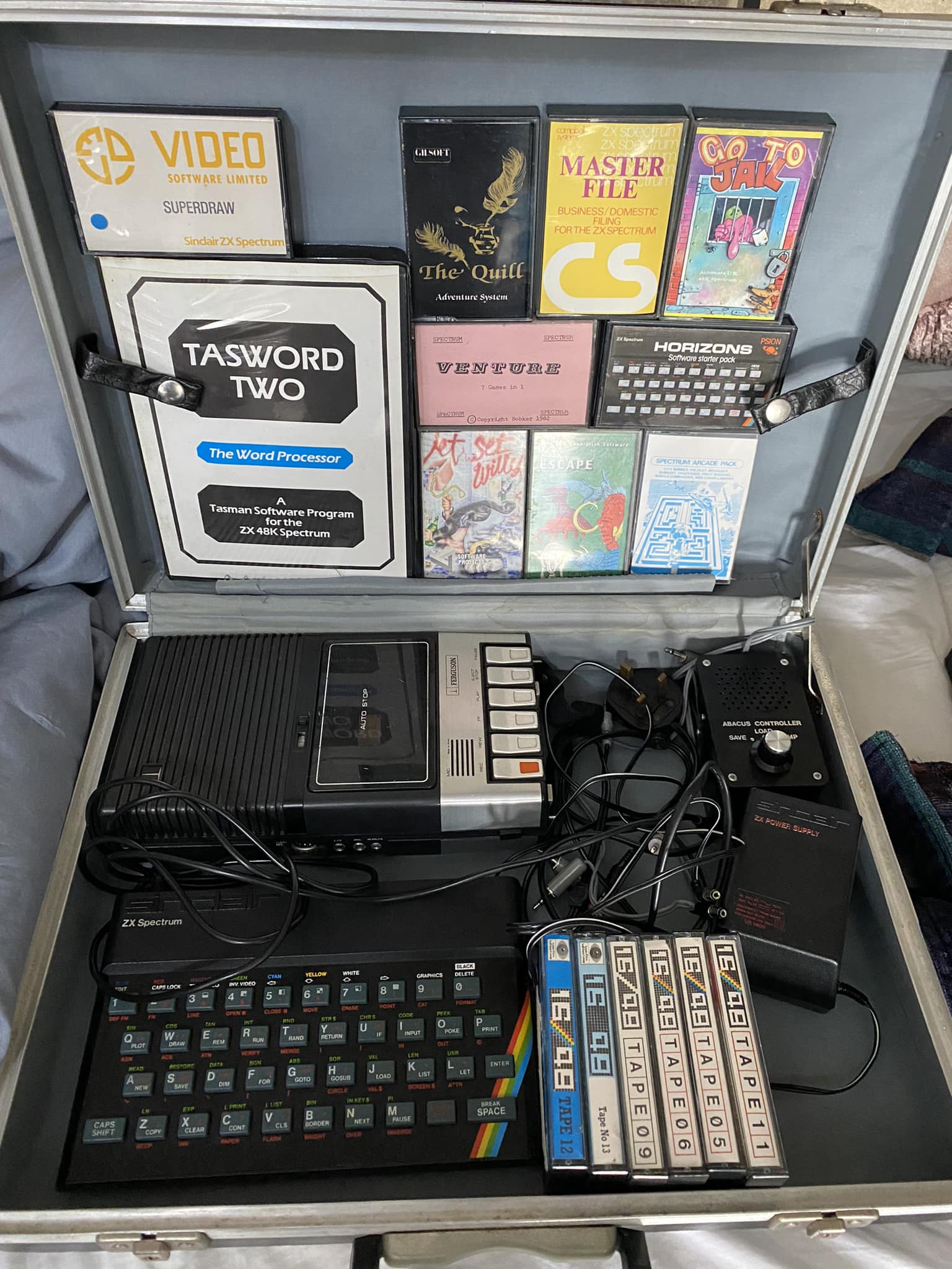 Being lazy spectrum on an Amiga I have a speccy somewhere but can
