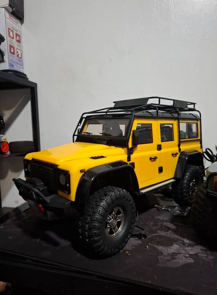 Almost Real 1:18 Land Rover 110 Support Unit Camel Trophy Borneo 1985 ALM810311 modèle voiture