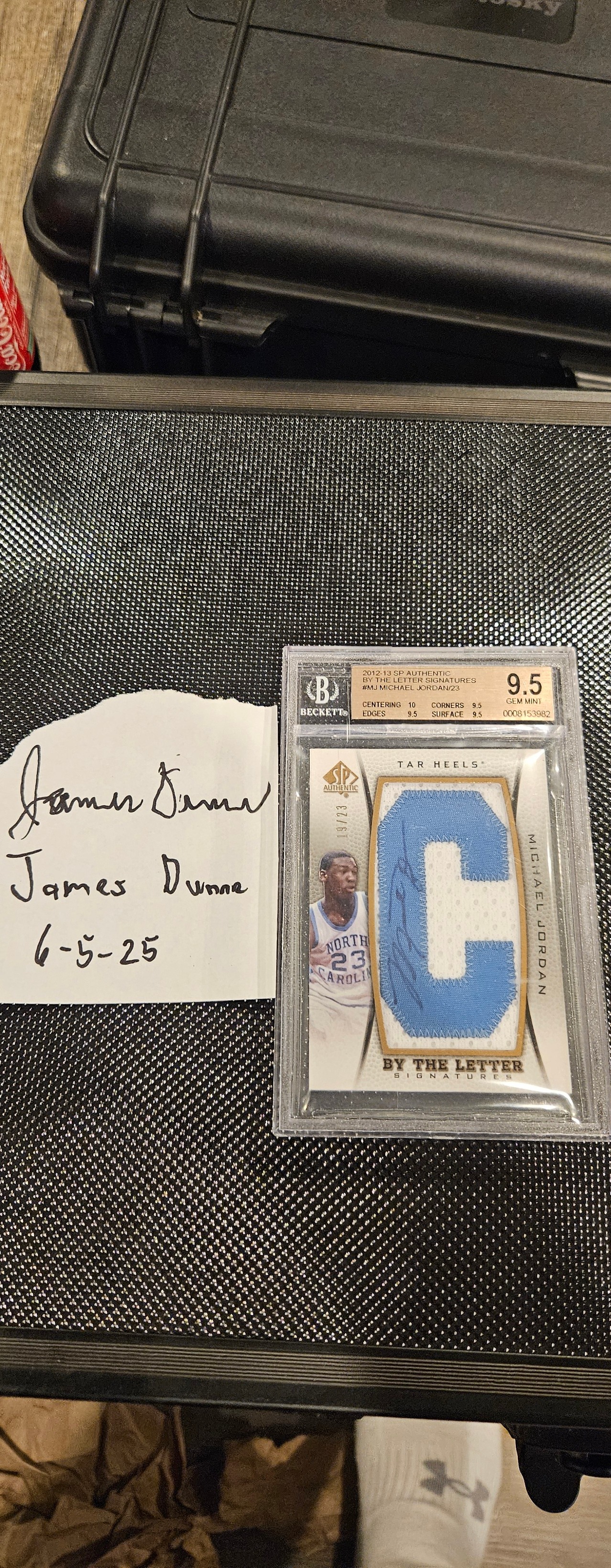 Michael Jordan 2012-13 SP Authentic By The Letter Signatures