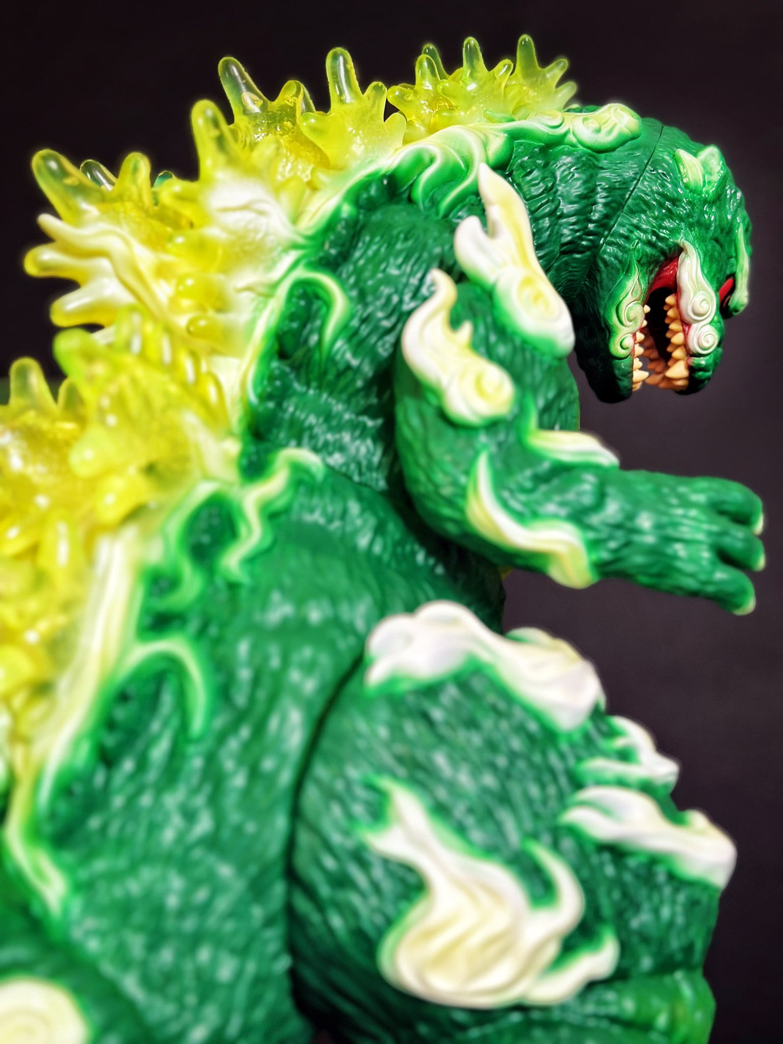 Frog Tree Burning Godzilla The Vinyl Art figure revealed #Godzilla