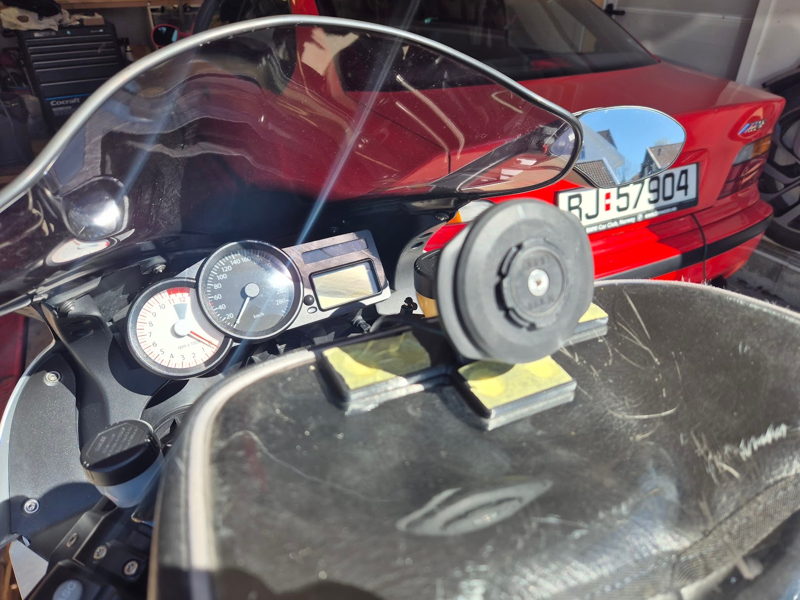 Magnetic motorcycle mounts for K10