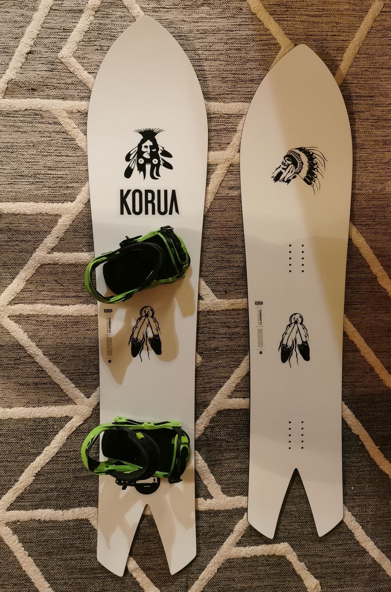 Korua shapes pocket rocket snowboard setup