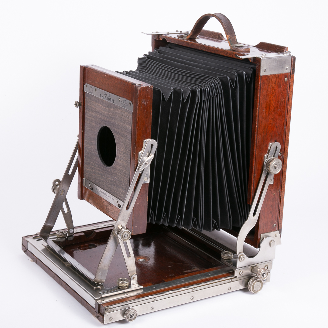 Deardorff V11 11x14 field camera with 11x14 back, 8x10 reducing