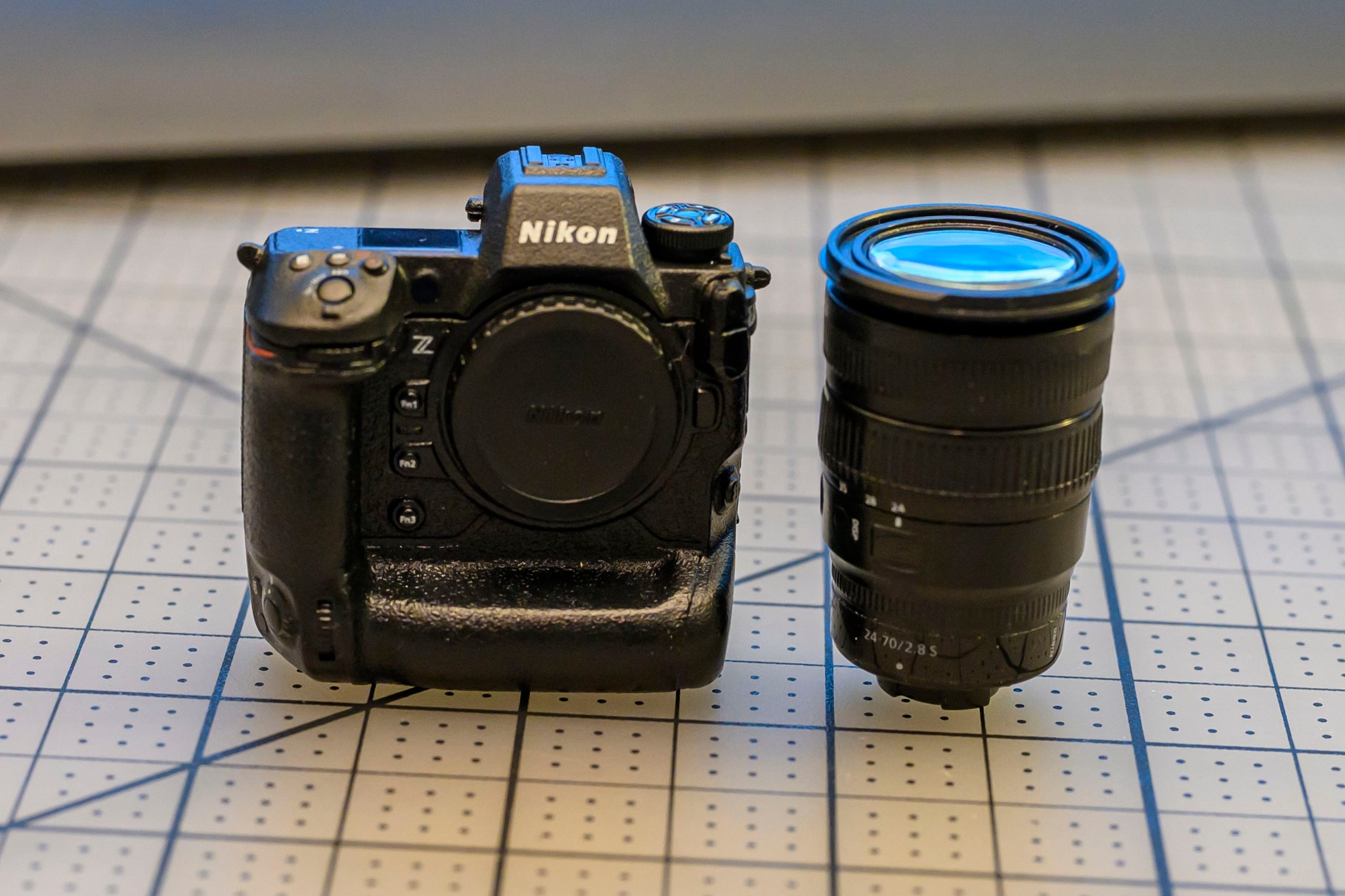Nikon Z9 camera size and 24-70 f2.8s lens
