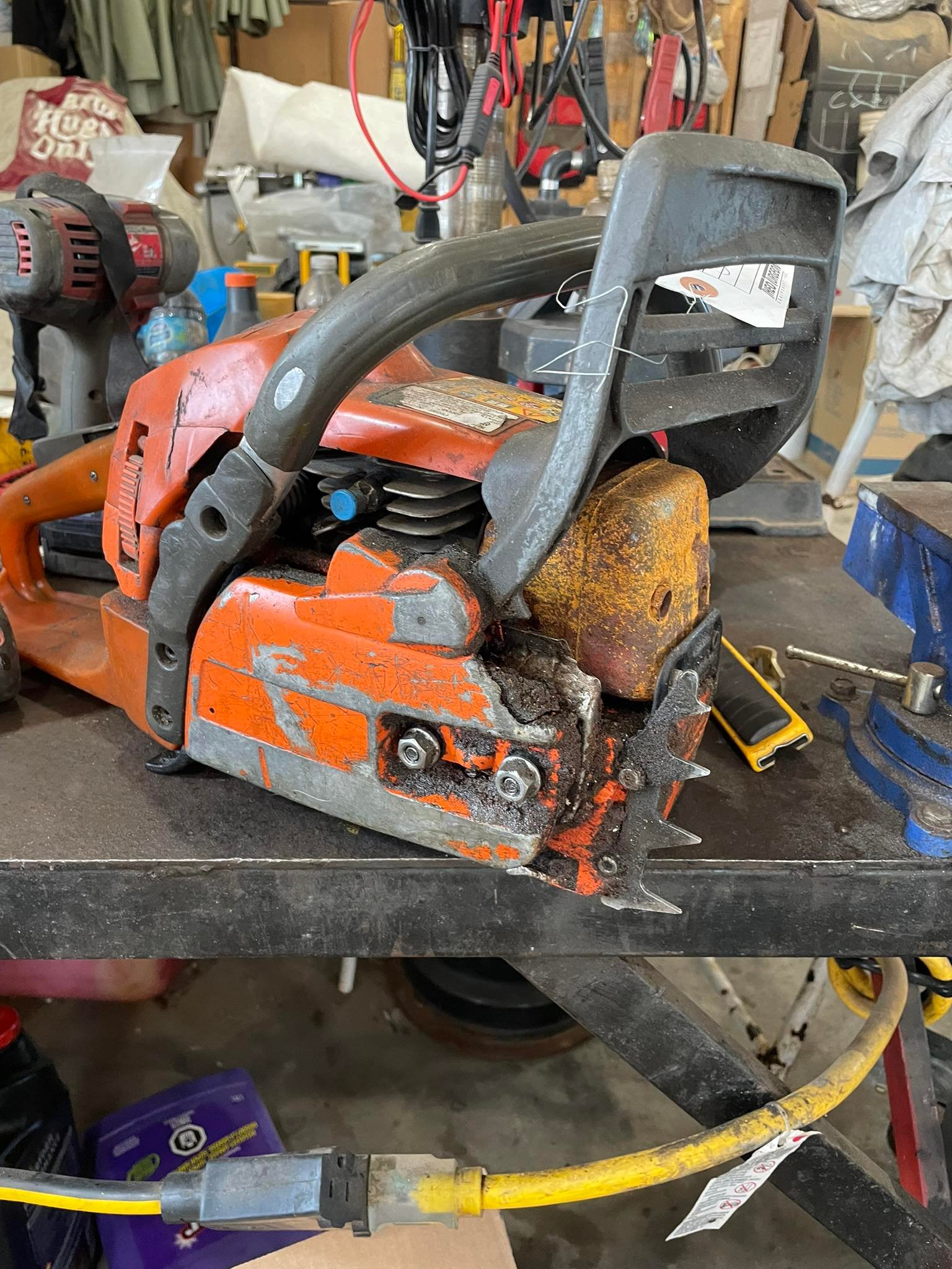 Well guys since the weekend pass, I got these three chainsaws 