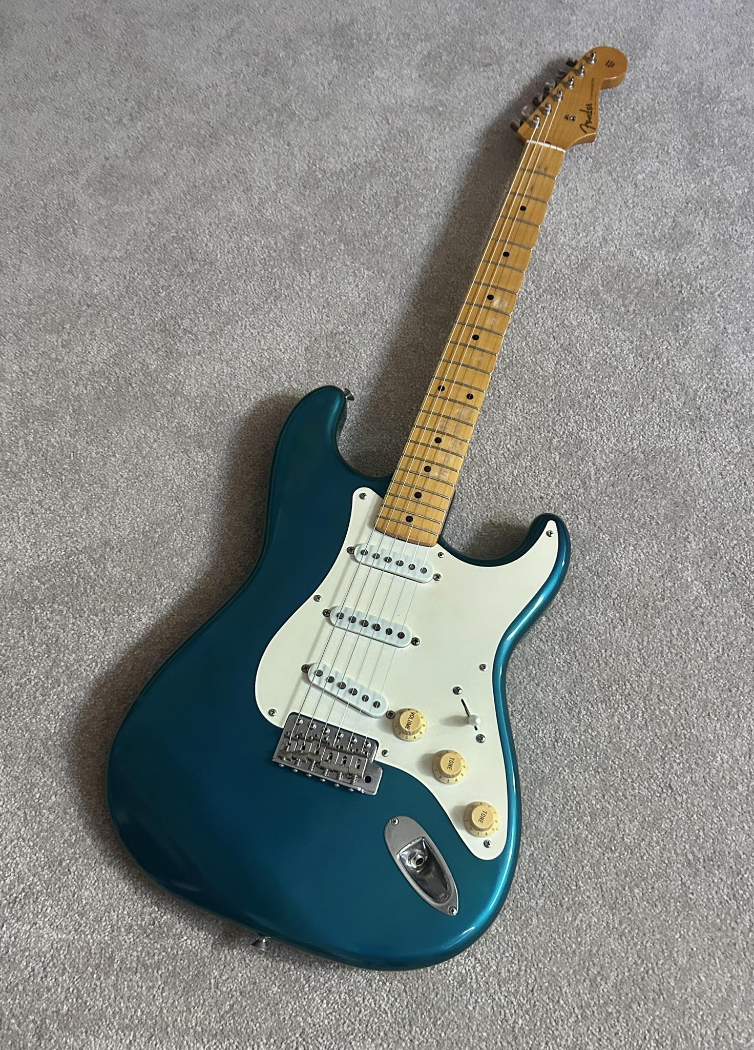 What is the value of a 1988 Fender Strat custom guitar from Japan?
