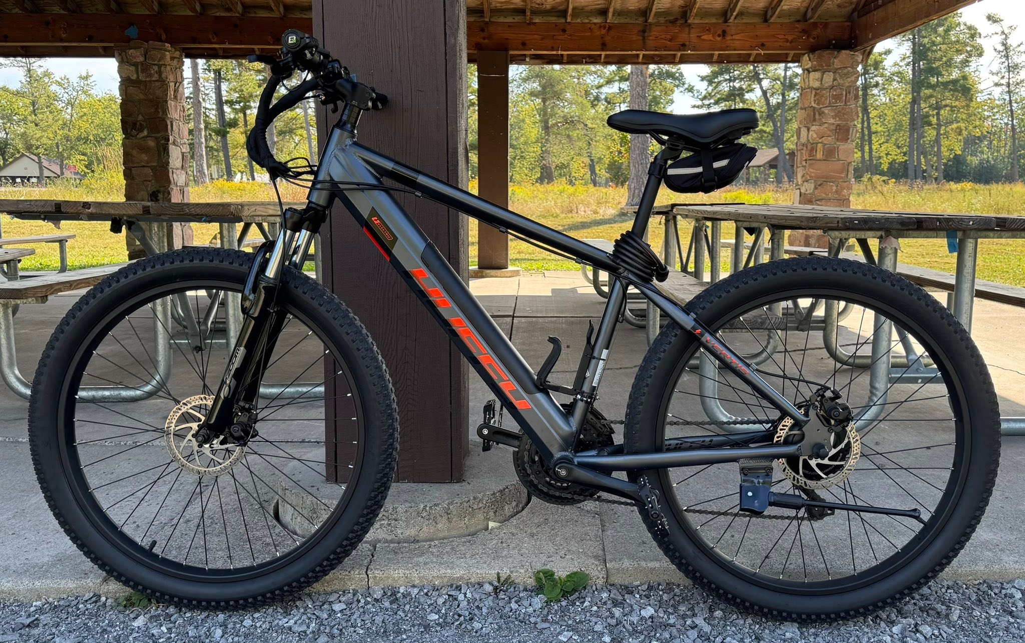 huffy electric bicycle Montview Men/Women 700c Comfort Bike Get ready to supercharge your off Huffy Goes Full Throttle With