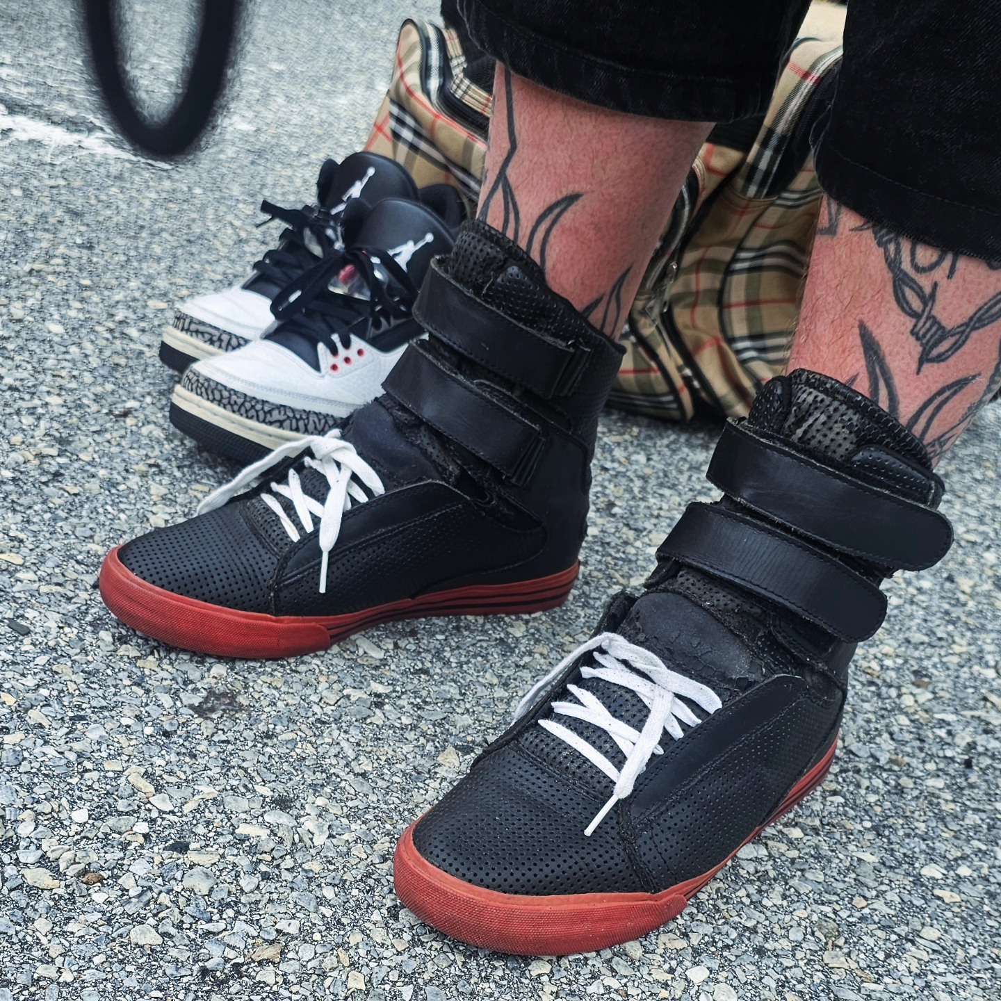 Retro sneaks from the upside down