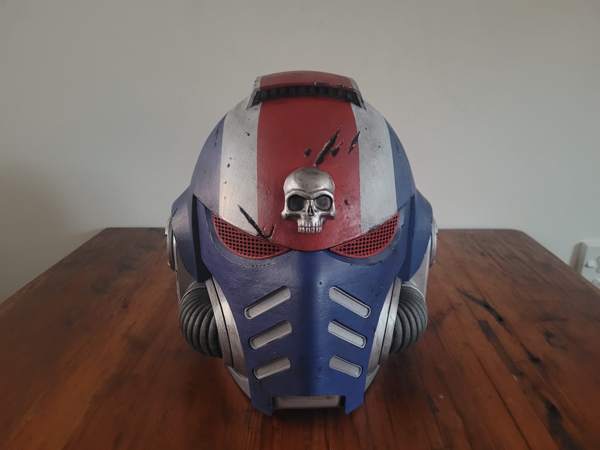 40k motorcycle helmet Custom Cosplay Helmets but high quality Chaos spacemarine - Legion of