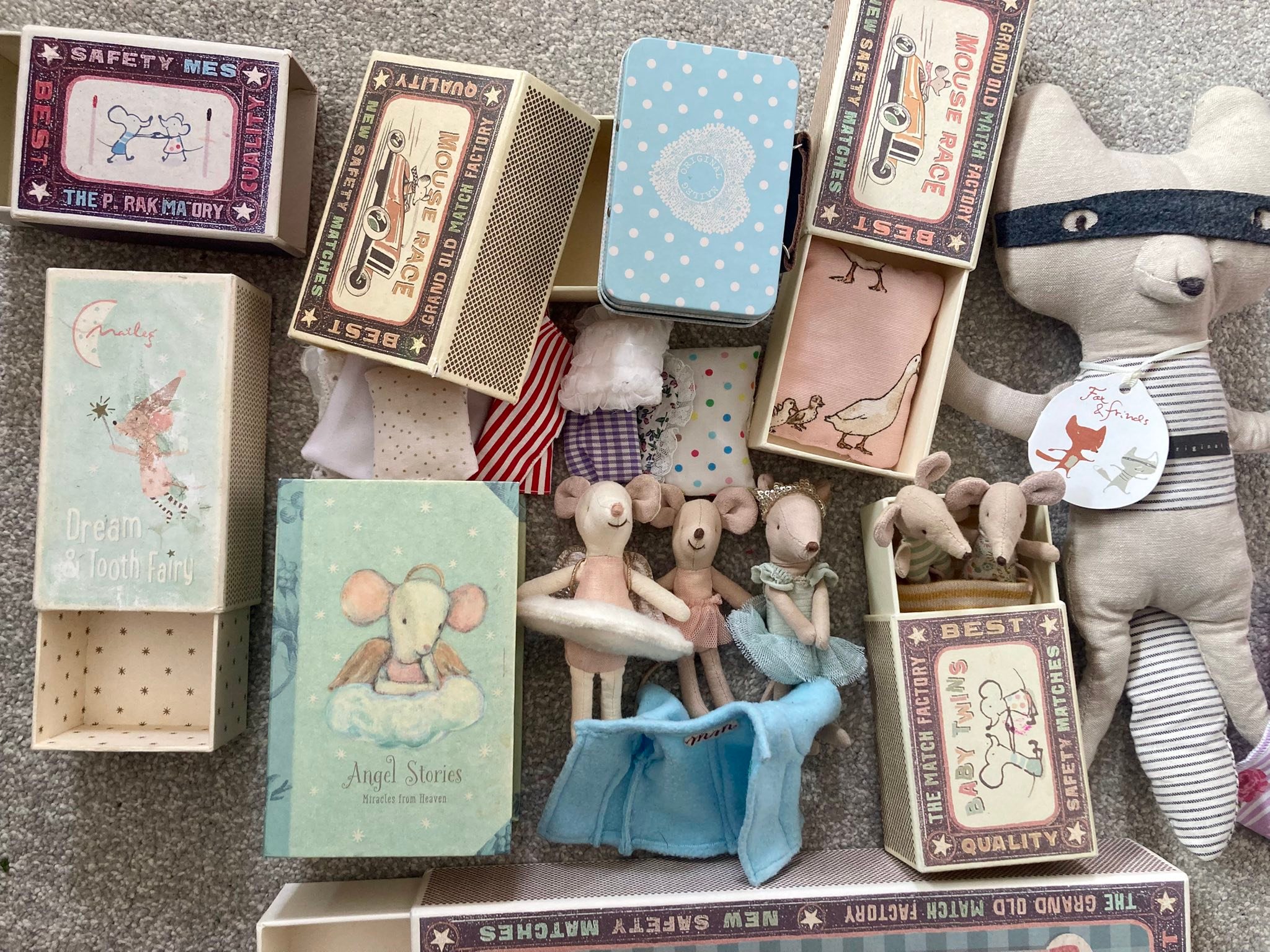 Maileg bundle for sale with retired pieces