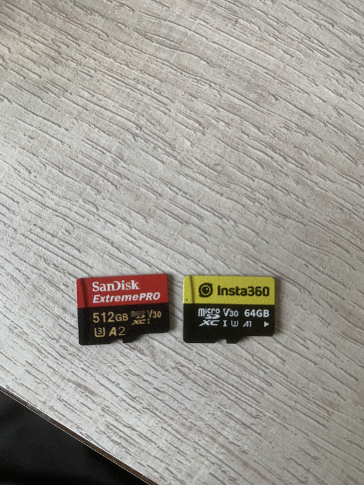 Is the Insta360 X3 compatible with a 512GB Sandisk Extreme Pro SD 