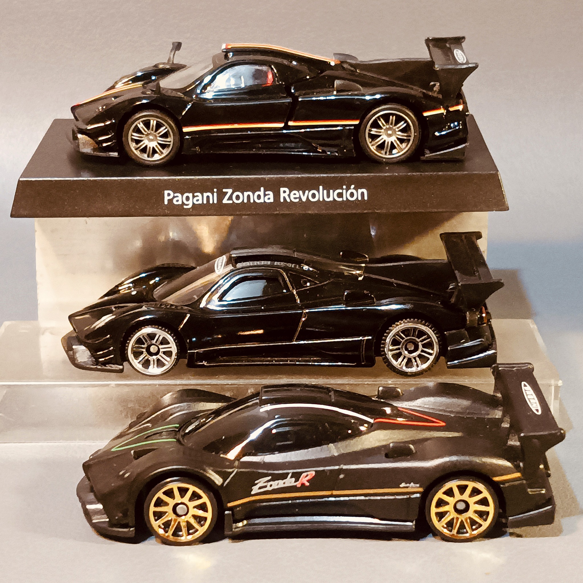Pagani Zonda R Hot Wheels models by Grani & Partners