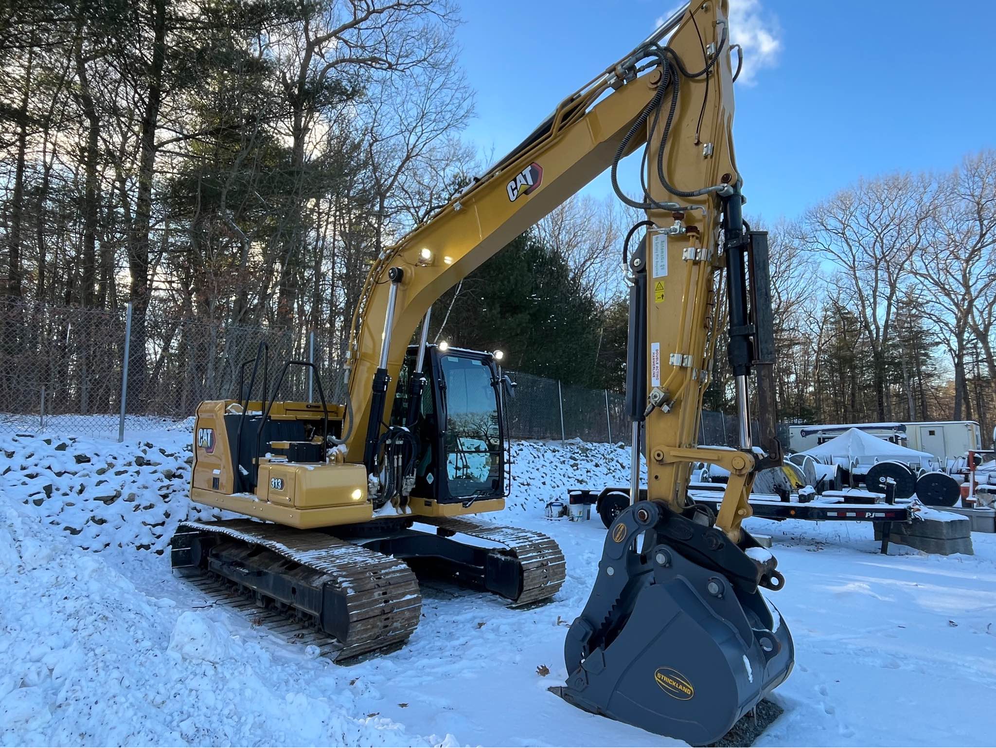 Caterpillar 306 Excavator rental. Daily weekly and monthly rates