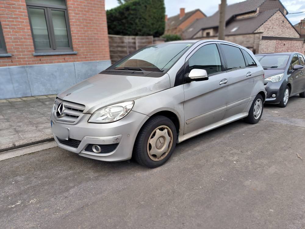 Mercedes B170 (W245) essence + LPG - Cars & Trucks - Charleroi ...