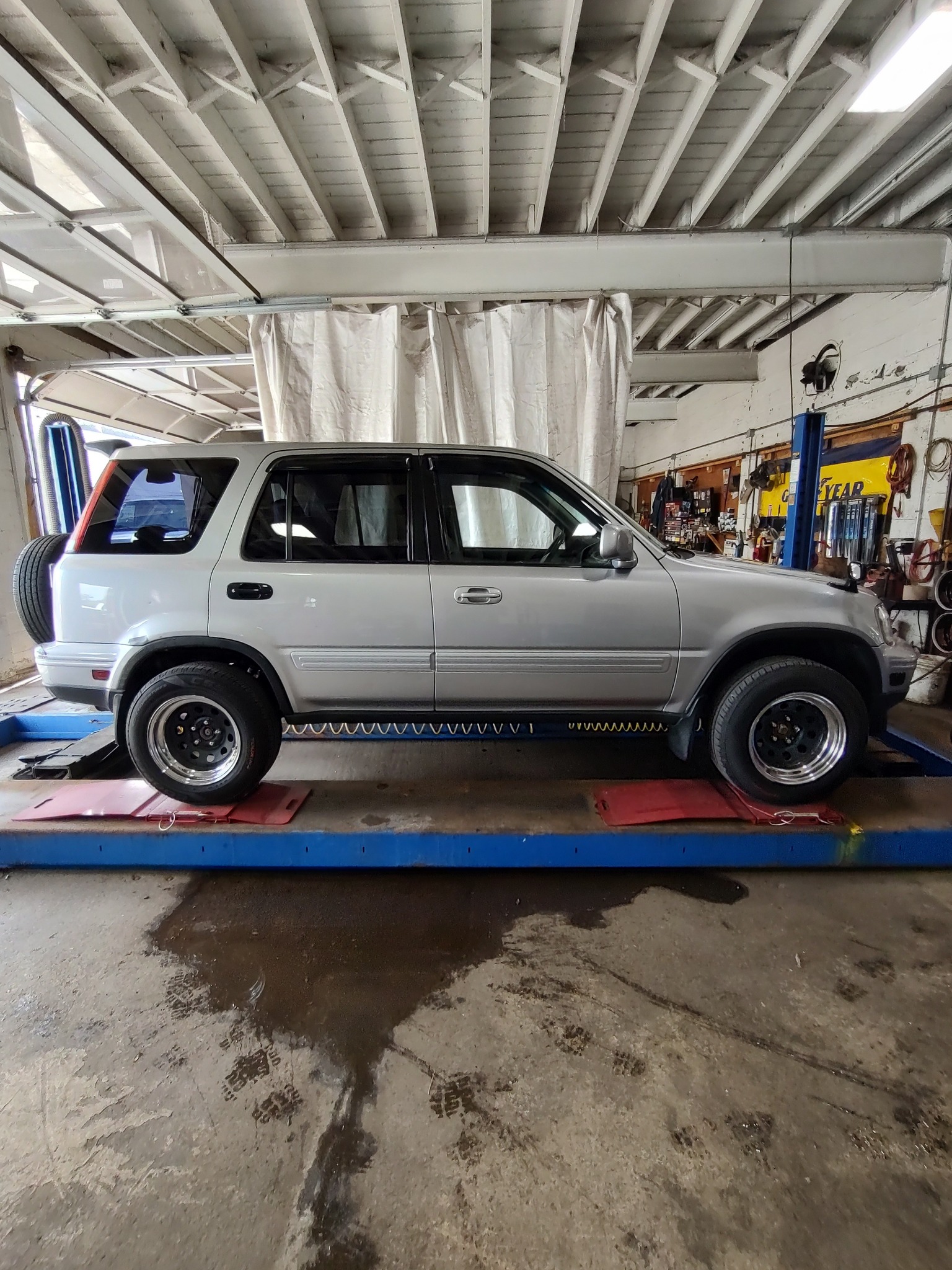 Honda CRV Gen 1 | I have 3 RD1's, 2 of them are lowered, but the third ...