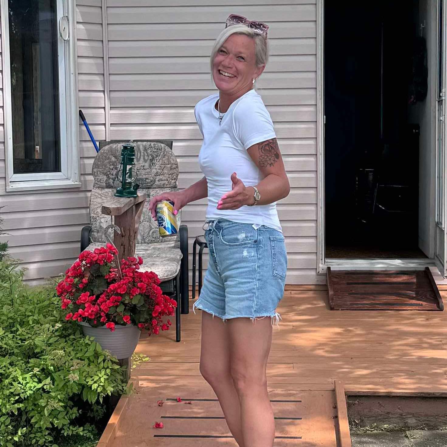 Julie Fletcher - 💈 ️ Barber by day, troublemaker by... | Facebook