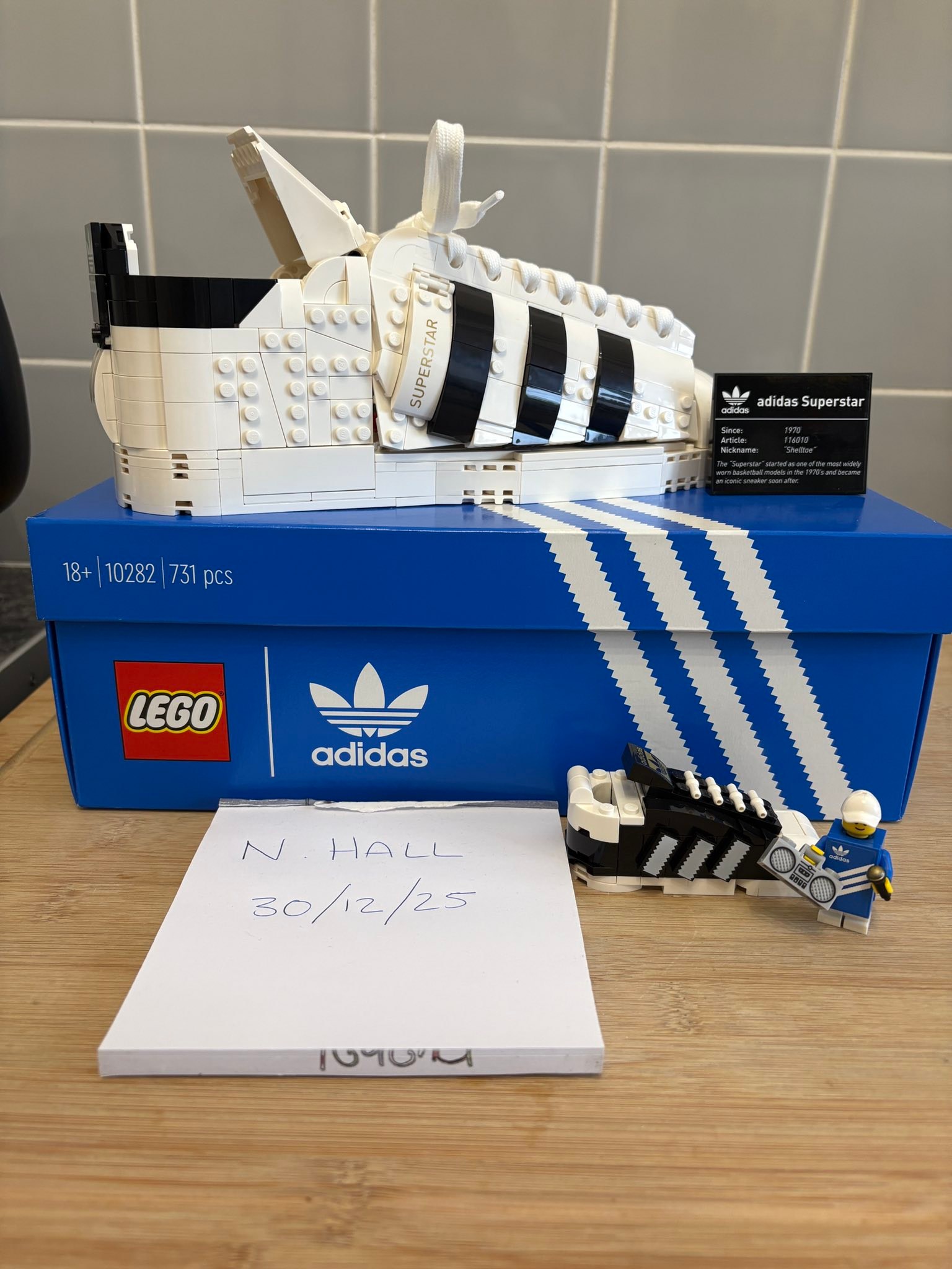 Lego adidas full set orig $80 18+ 10282/731pcs/pzs 10282 731 pcs