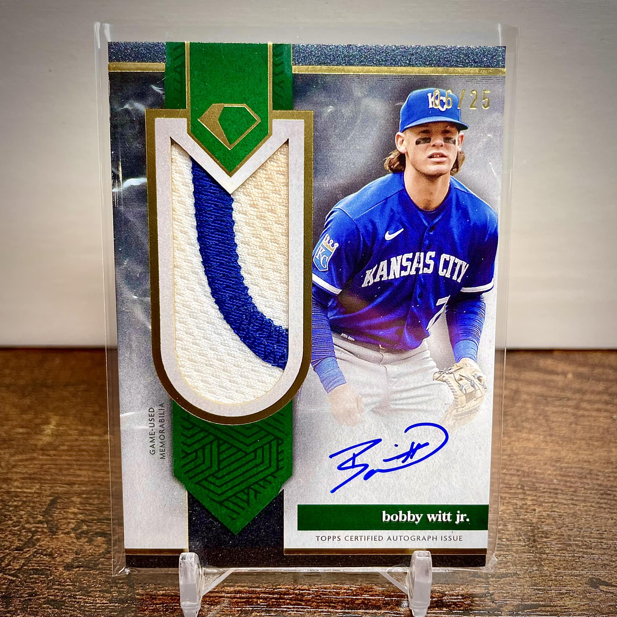 Bobby Witt Jr. Topps Dynasty /5 What a perfect autograph ?