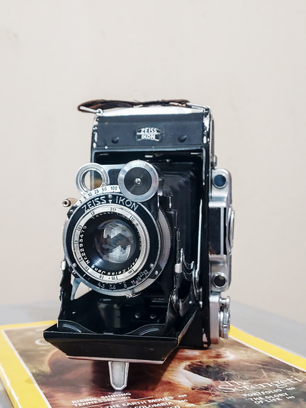 Repairing a 1938 Zeiss Ikon Super Ikonta 531/2 camera