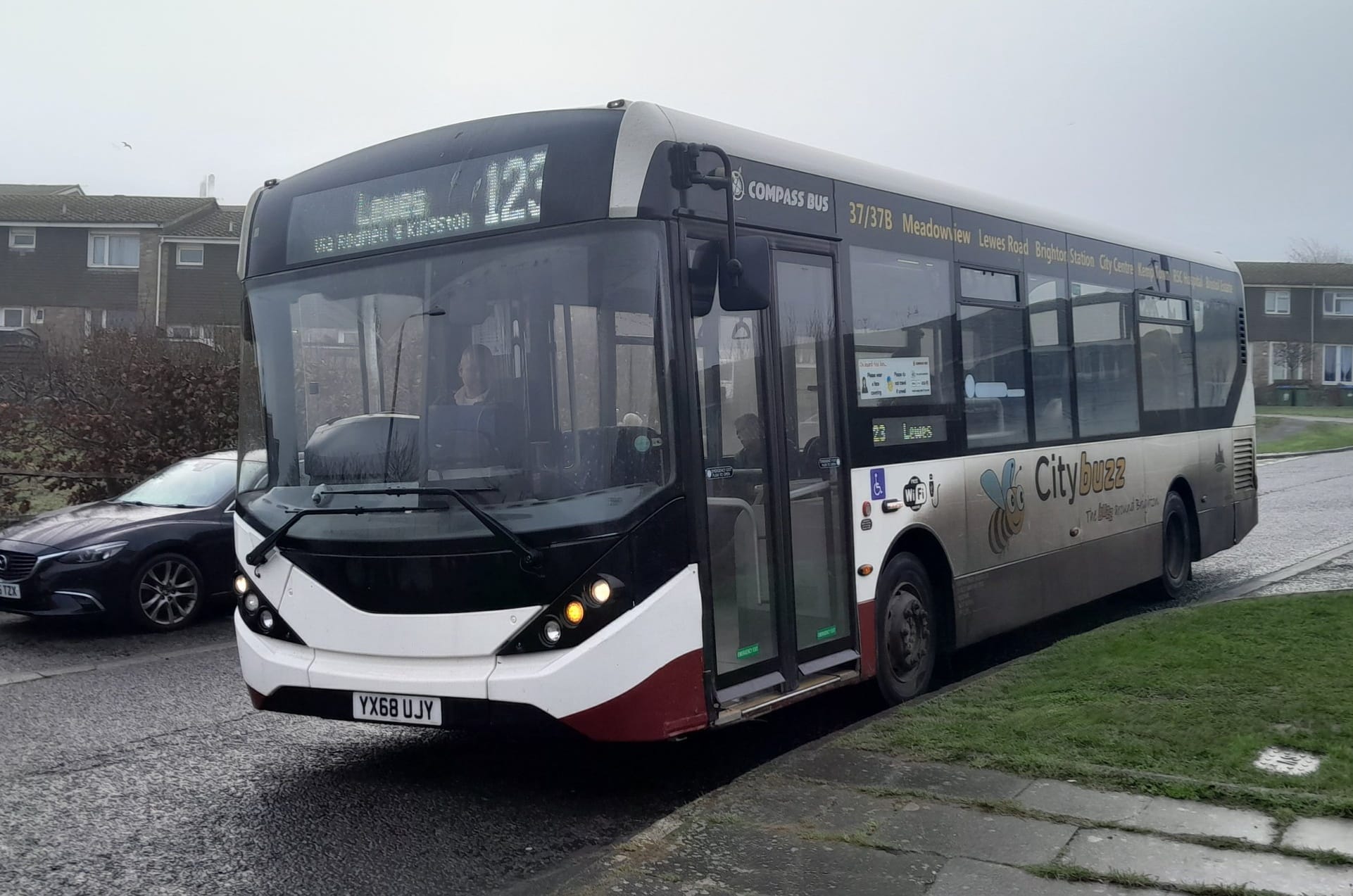 enviro500 mmc facelift bus travels to airport