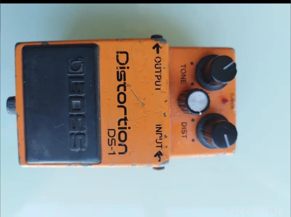 What is the value and rarity of a 1981 Boss DS-1 distortion pedal