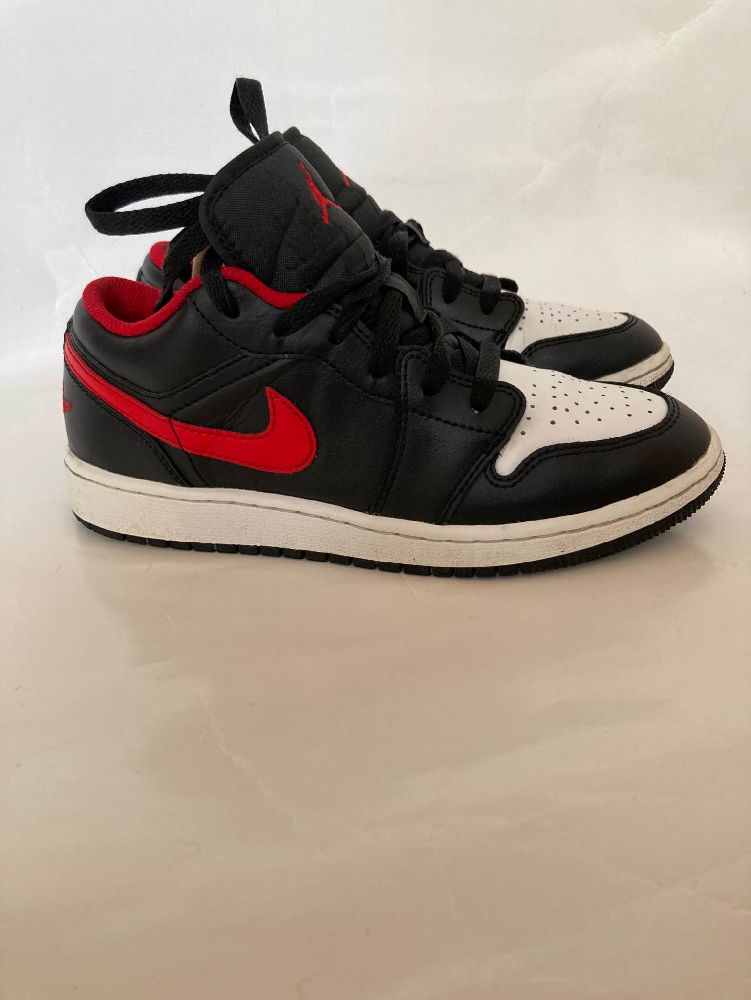 Nike Air Jordan – Red & Black Youth Sneakers Attractive red and 