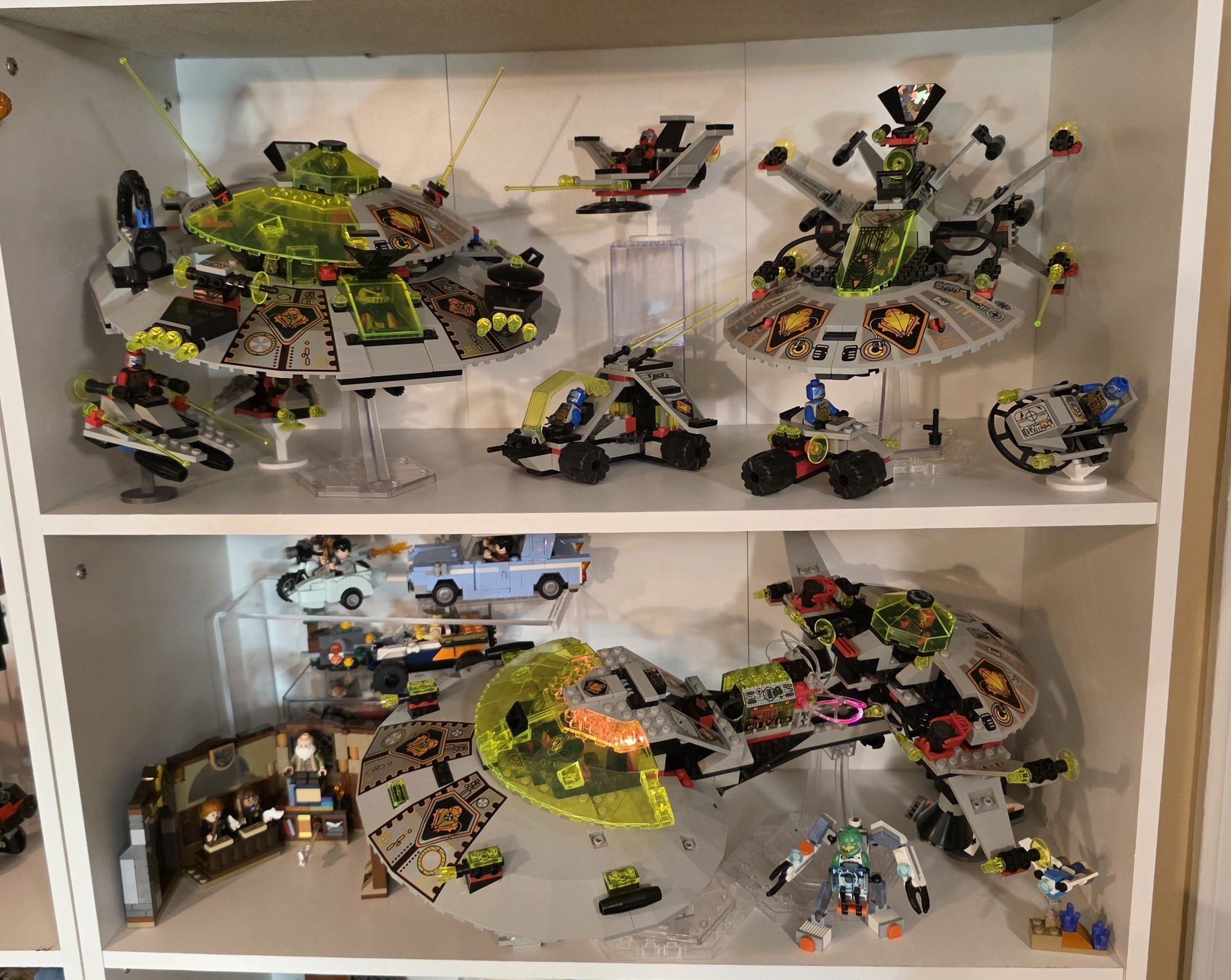 その他 UFO Lego UFO sets collection including Alien Avenger saucer and