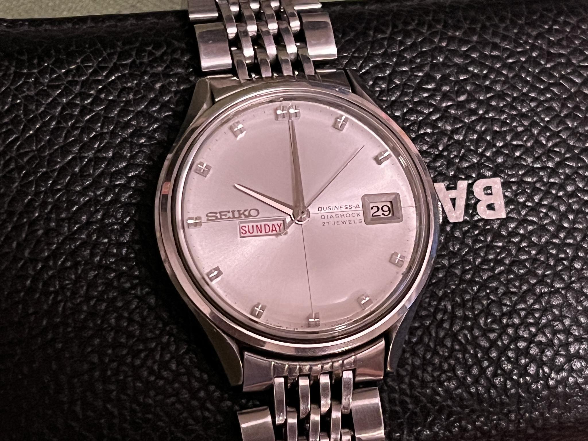 Seiko 8346-8000 watch with sharp dog leg case