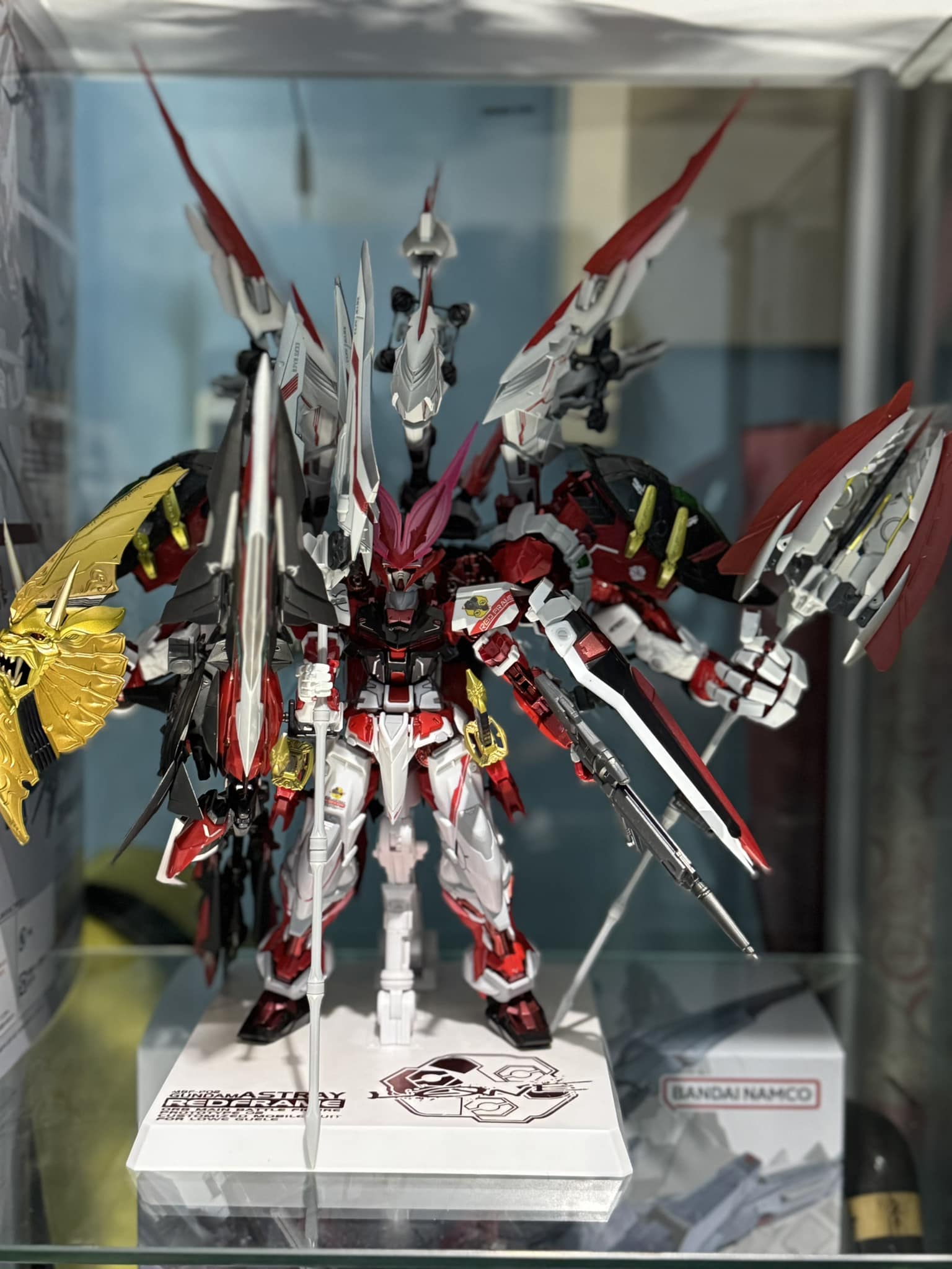 Metal Build - Astray Red Frame -Tactical Arm -150 Gargera Powered 