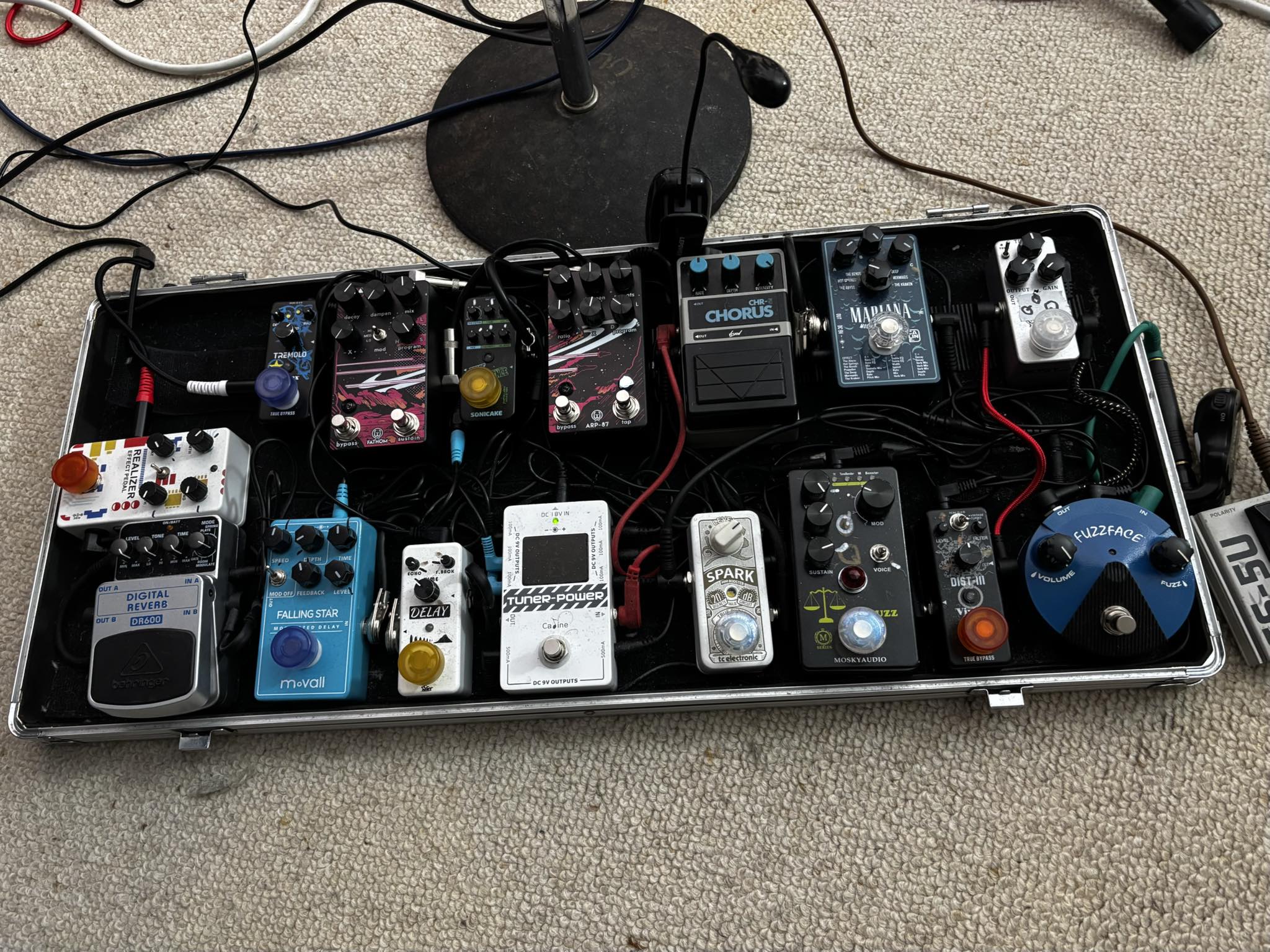 Just received this awesome new fuzz face. The NKT LG sounds so sweet!