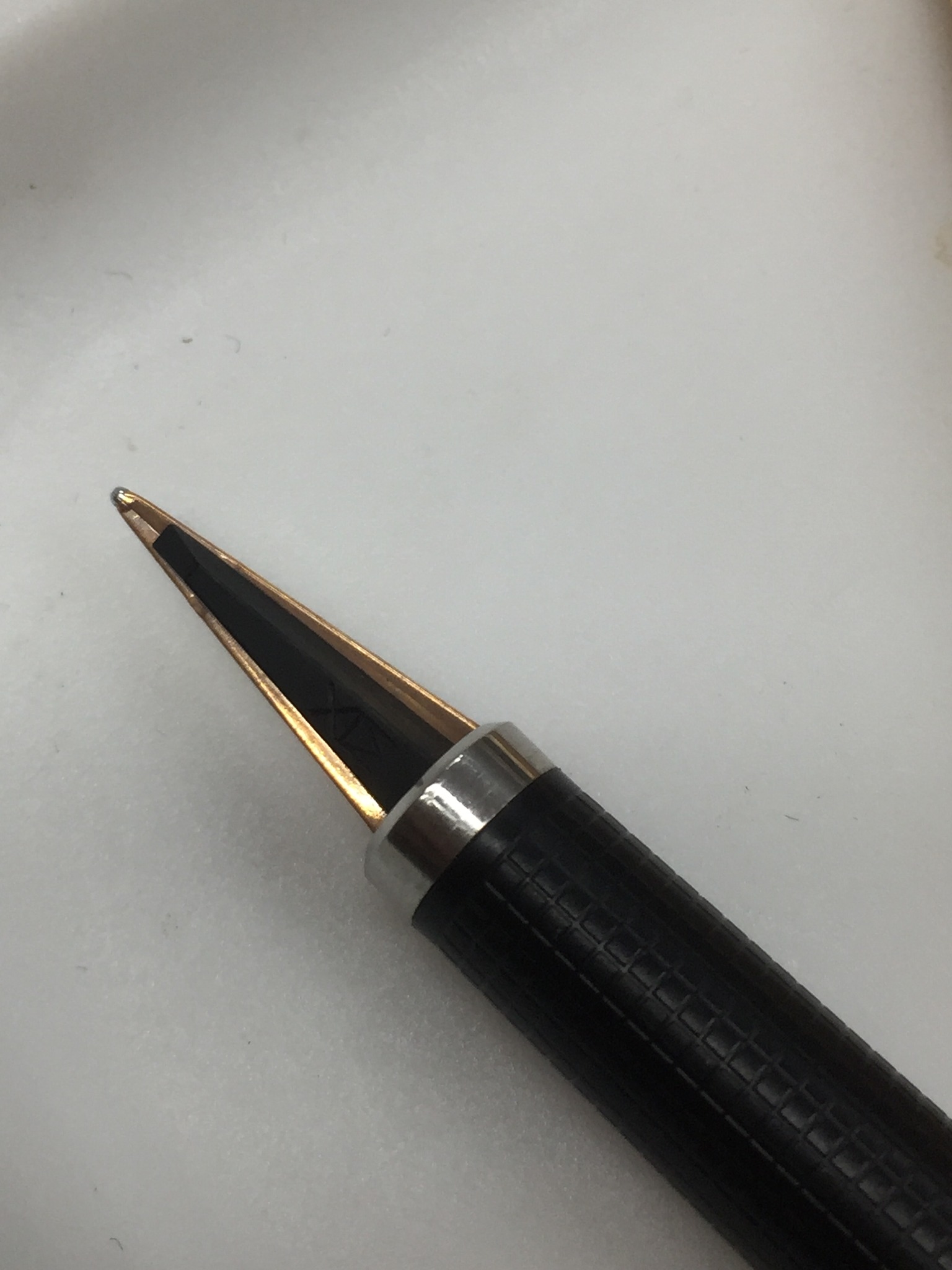 This is my Parker 180 Écorce (Bark) Guilloché Finish Gold Plated