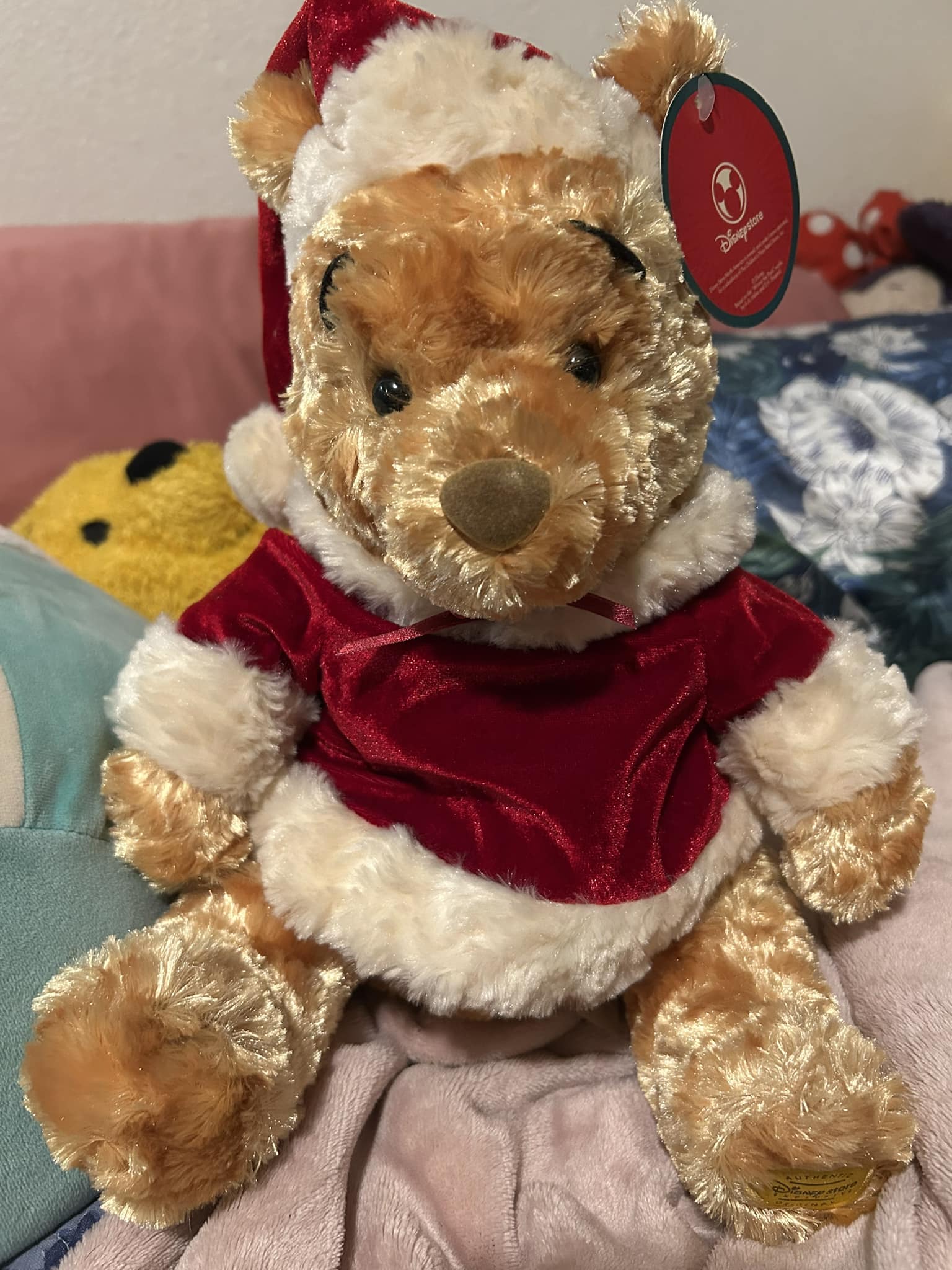 What year was the Disney Store exclusive gold figurine sold?
