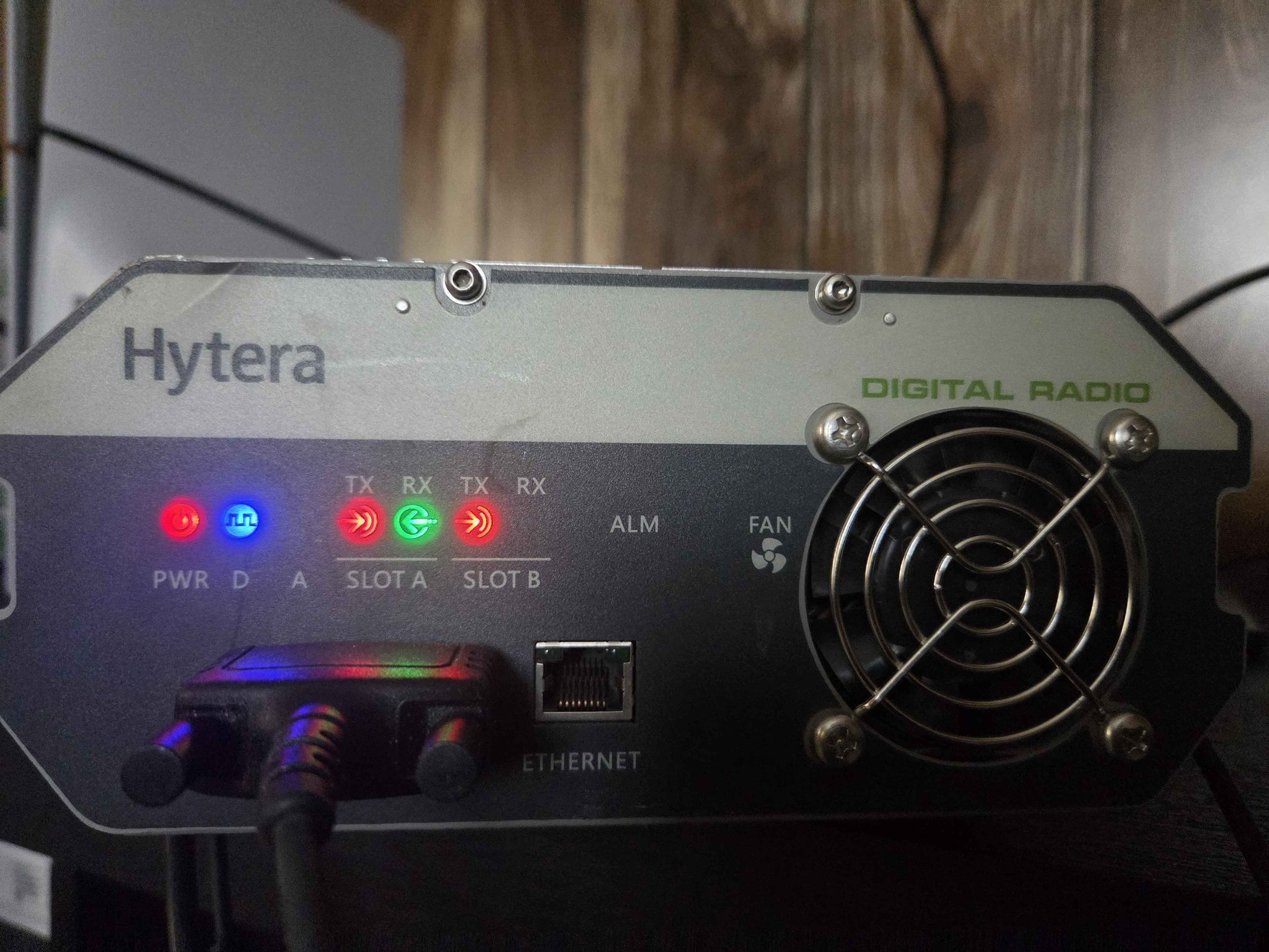 hytera rd622 ianalog/dmr repeater uhf - Books - Mission Hill, South ...
