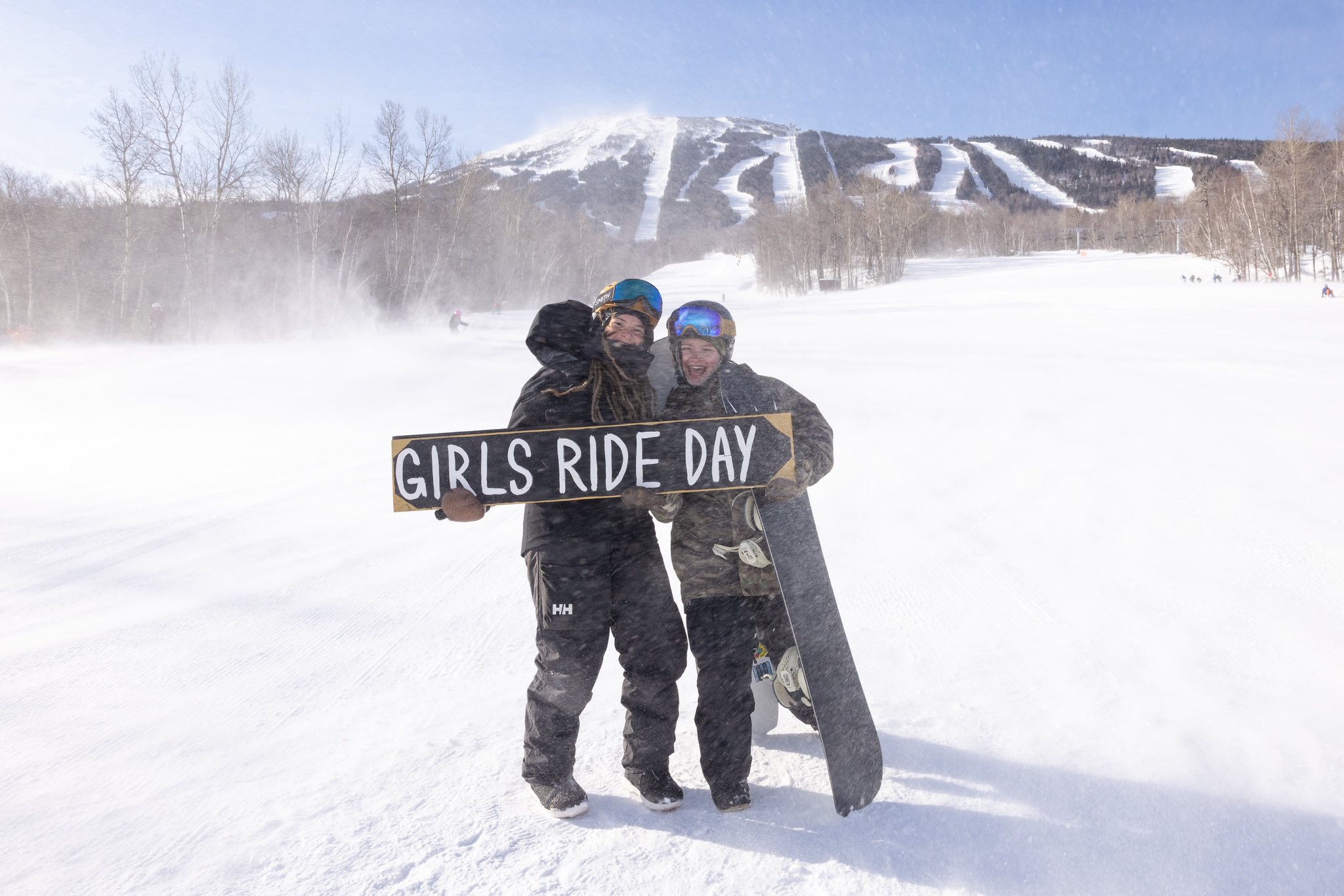 girls ride snowboard Compact 2026 Slimewalls make the ride smooth and the board more durable by absorbing shocks Ride Snowboards | Empire