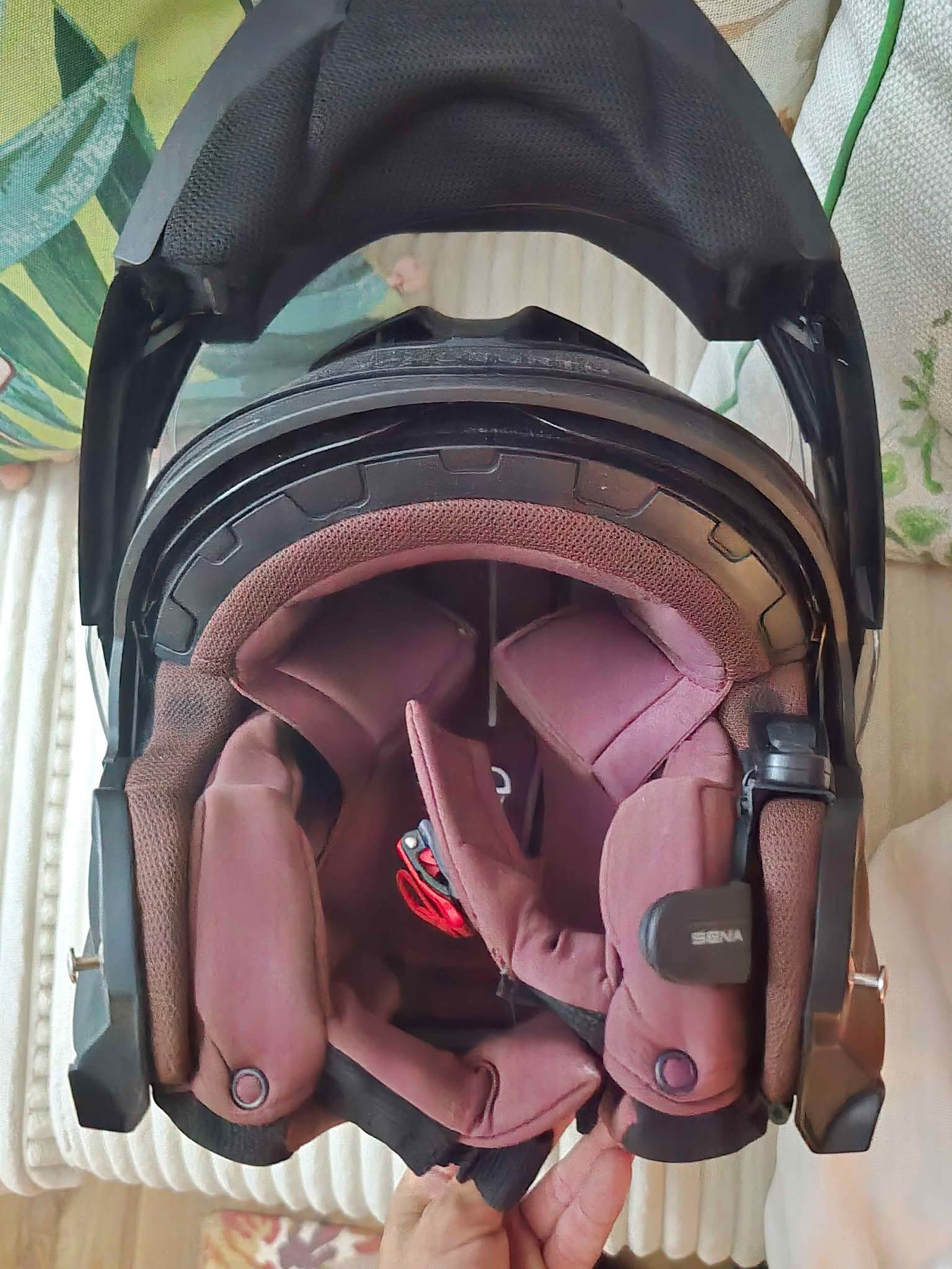 schuberth c3 helmet bag – Lifestyle Motorsport The scratch The Schuberth C3 Basic helmet