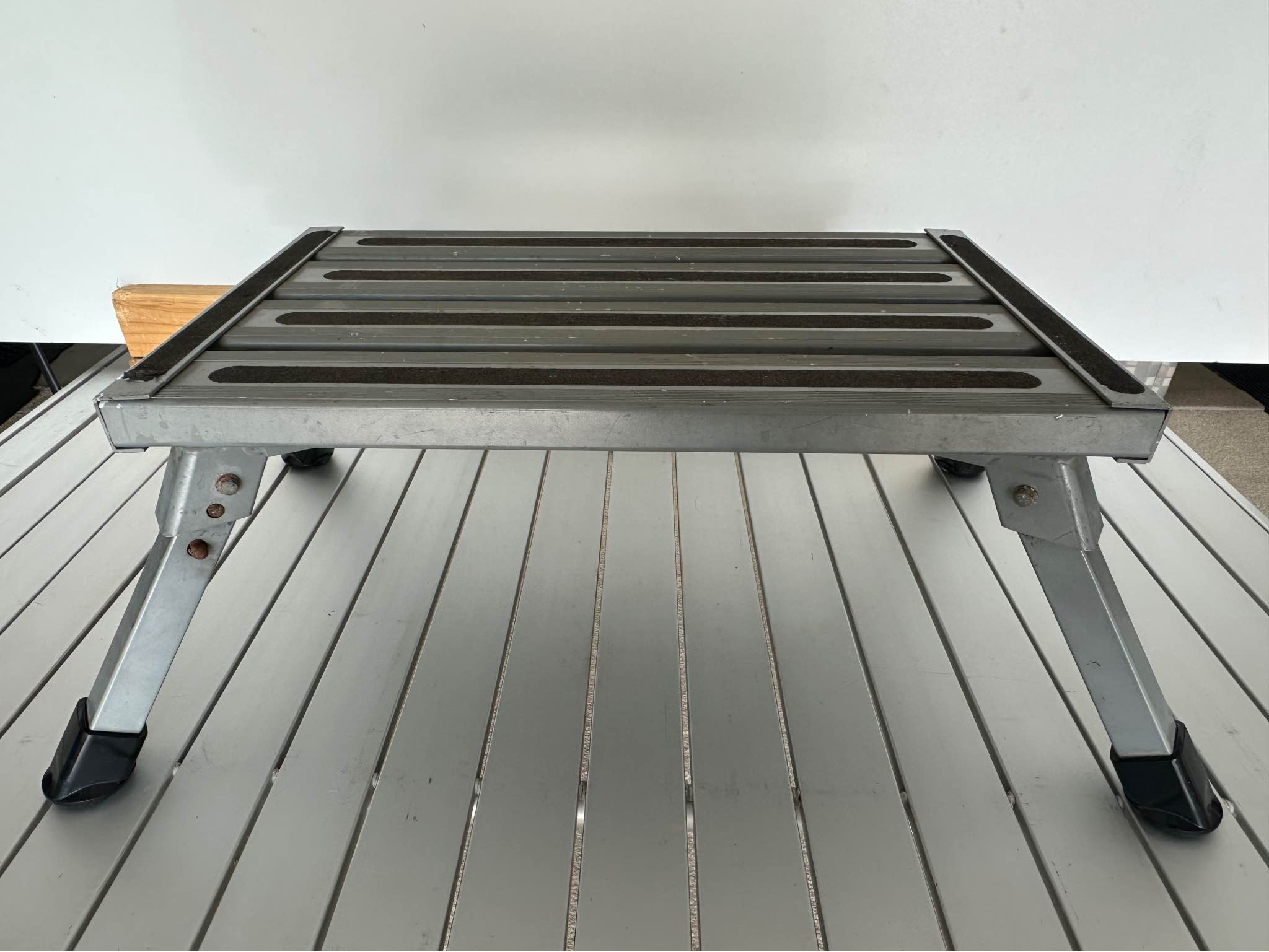 Hi-Gear Double Folding Campbed