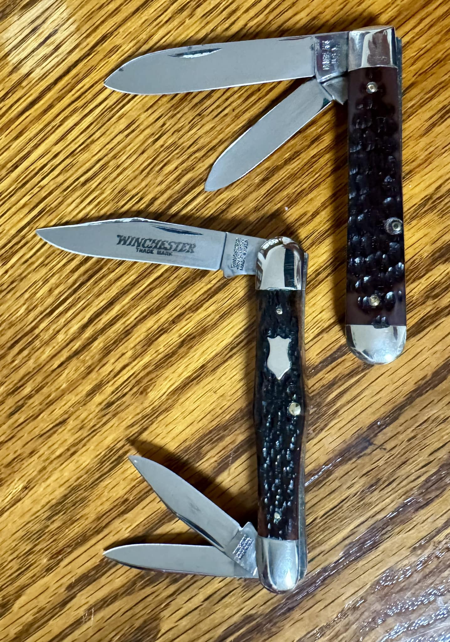 Brand new Winchester 2004 limited edition knife set comes with 