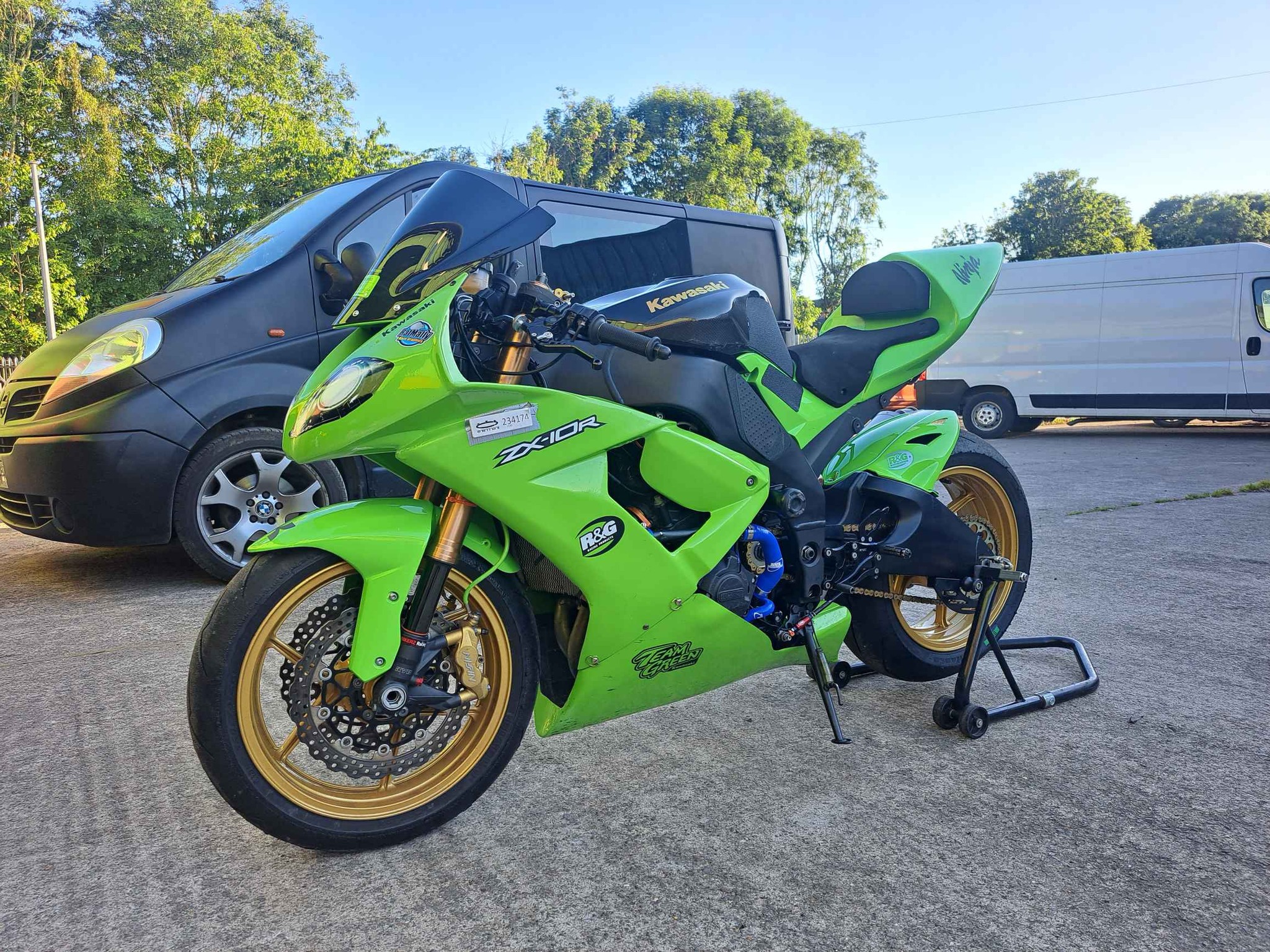 2009 Kawasaki ZX10R for sale with SC Project exhaust and Ohlins