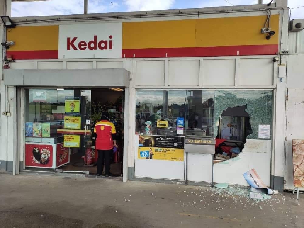 Oh! Media - Katanya berlaku kejadian samun di Shell...
